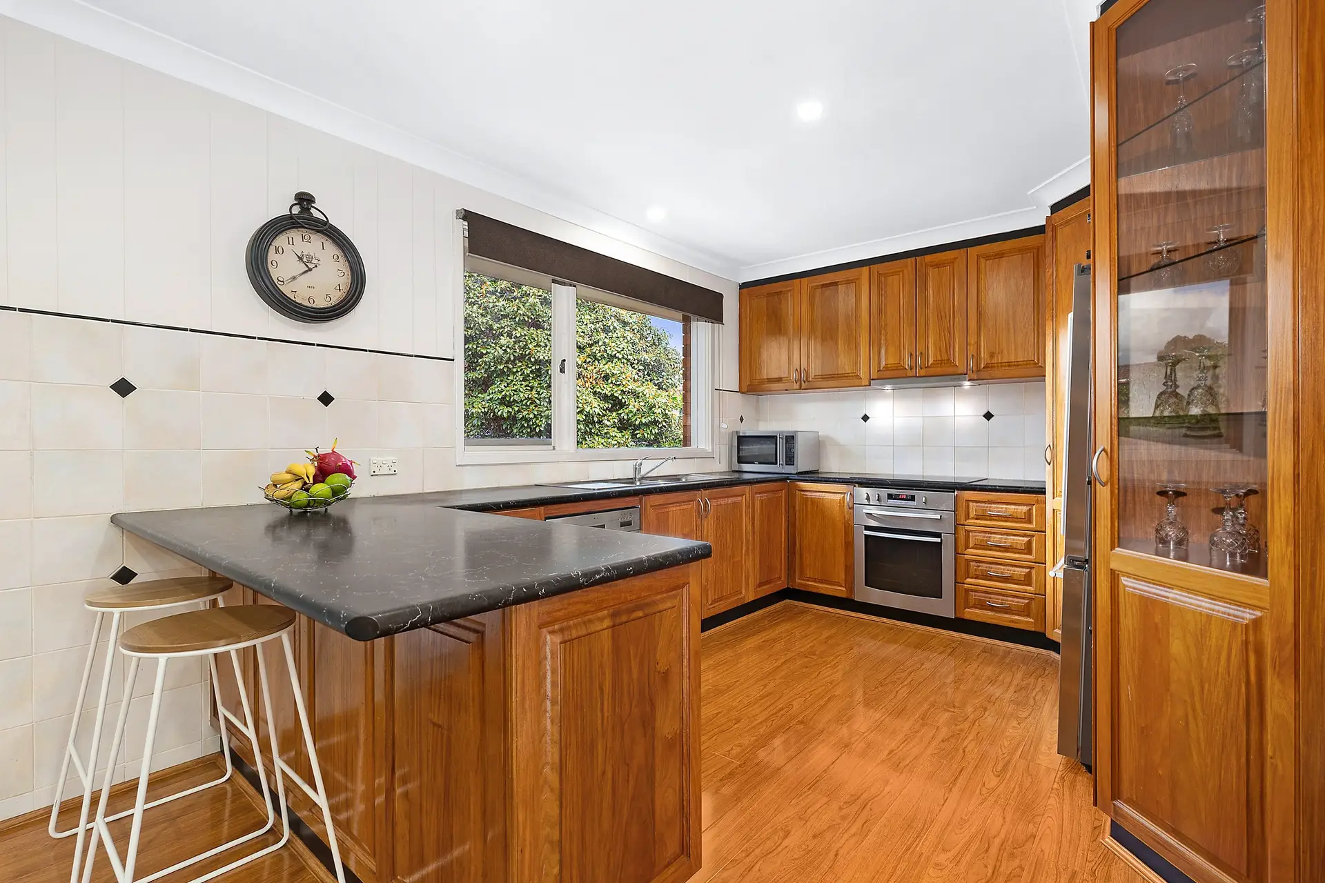 5 Bligh Close, Georges Hall Sold by Richard Matthews Real Estate - image 3