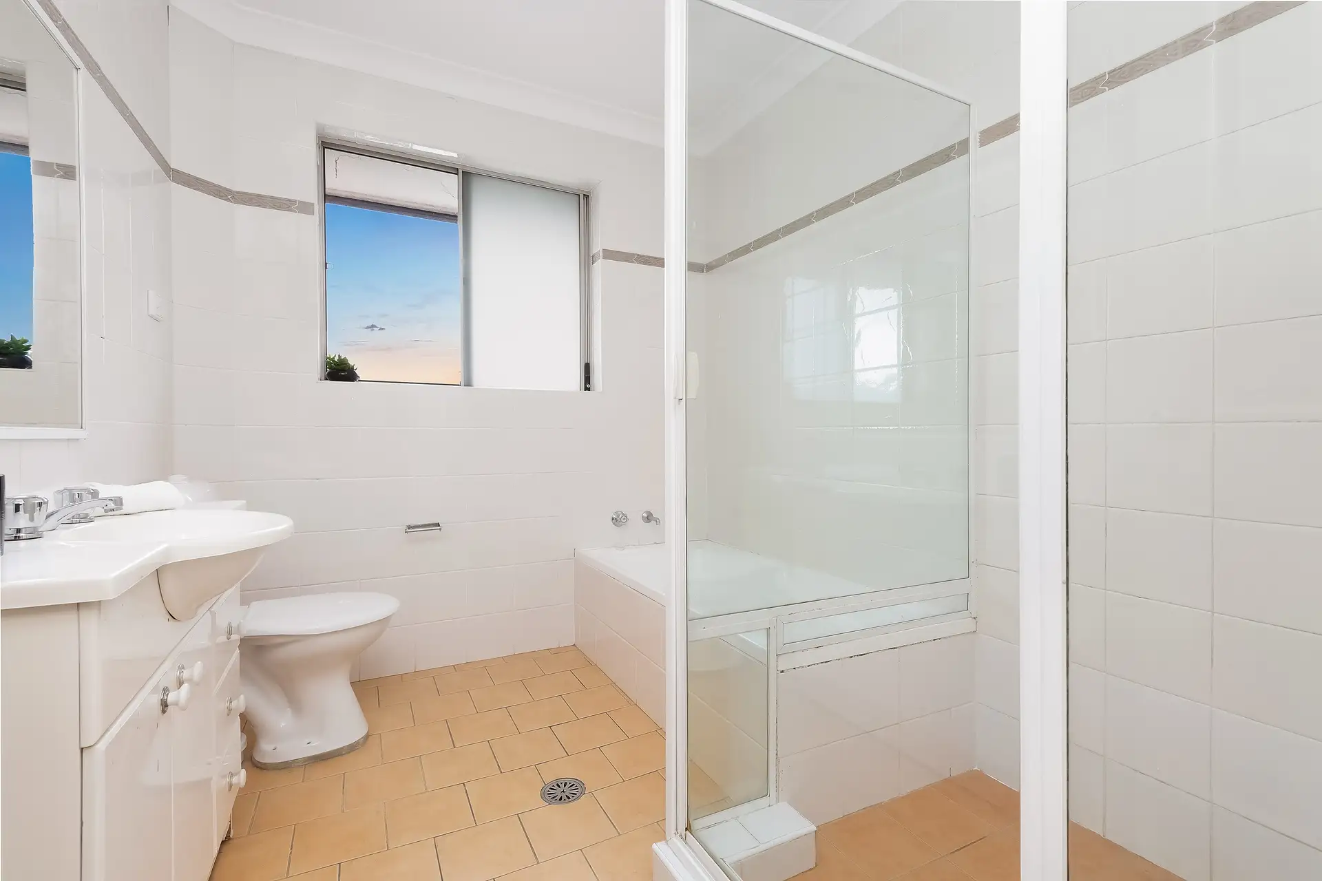 52a Denman Road, Georges Hall Sold by Richard Matthews Real Estate - image 7