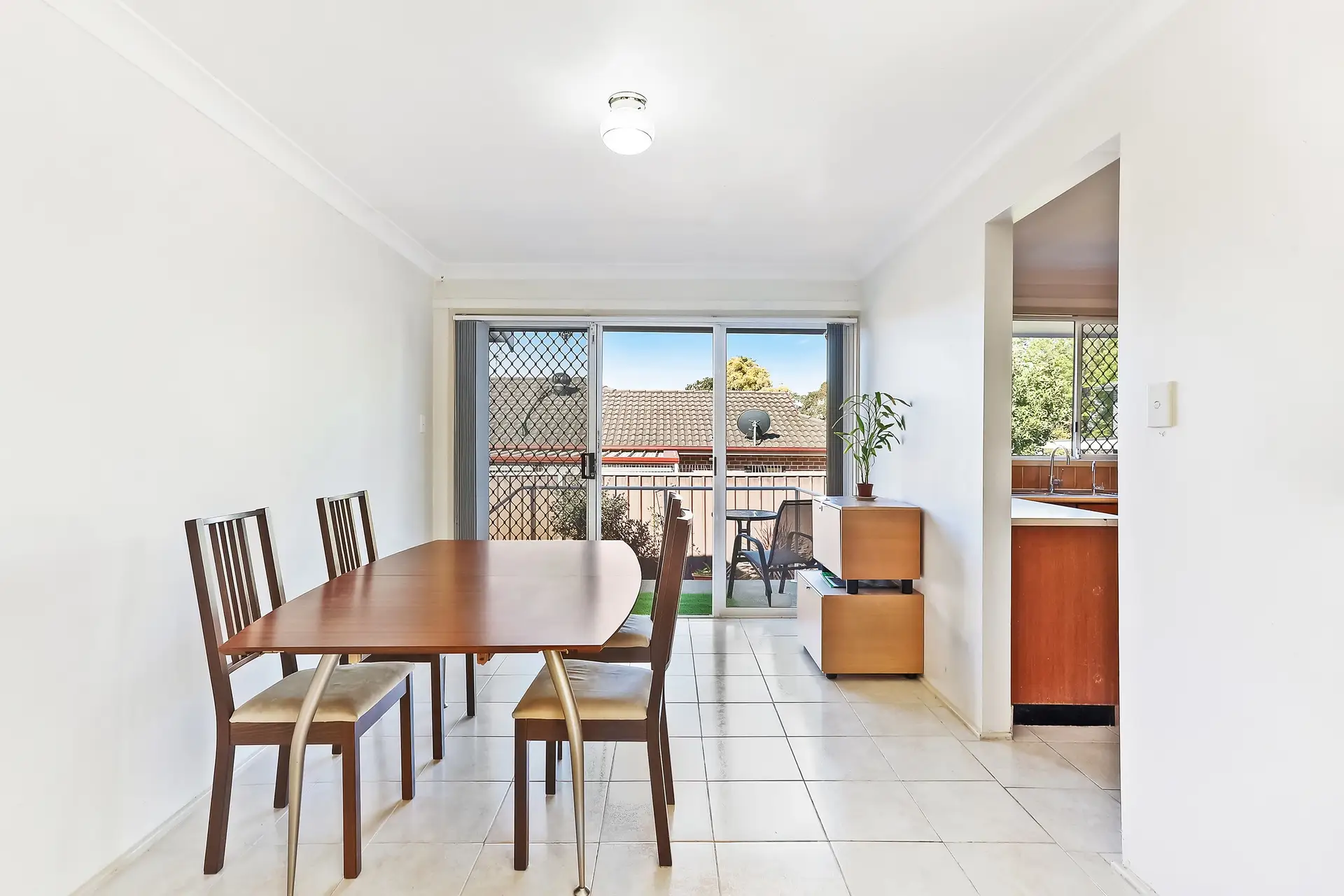 6/76 Manahan Street, Condell Park Sold by Richard Matthews Real Estate - image 4