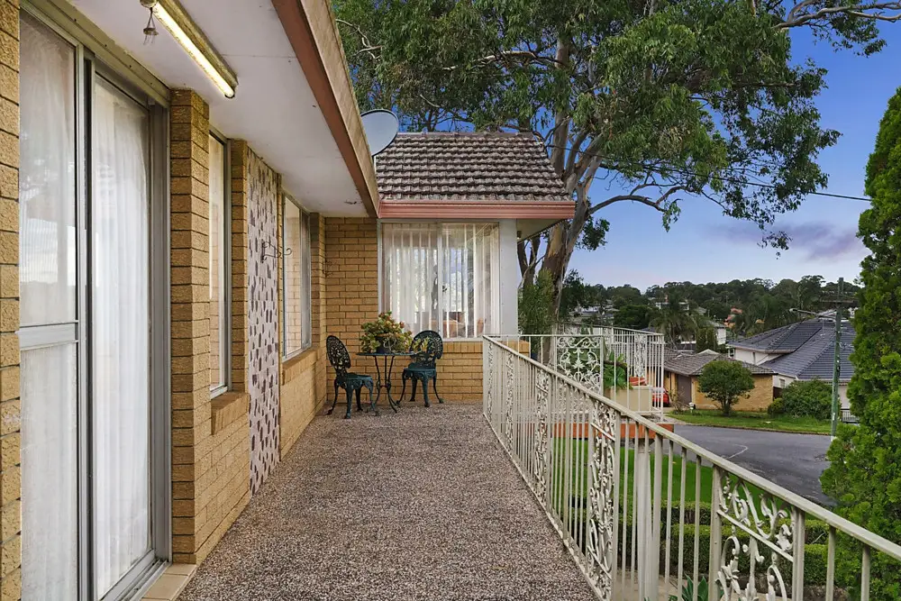 3 Josephine Crescent, Georges Hall Sold by Richard Matthews Real Estate - image 6