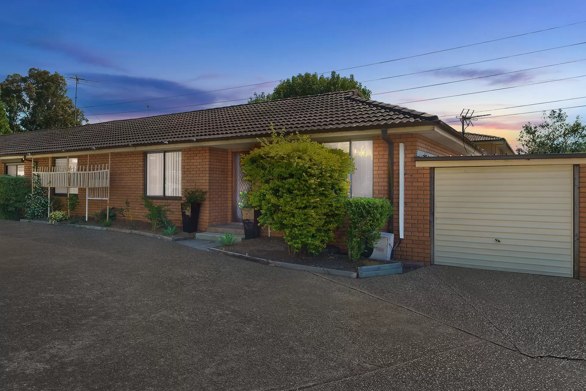 4/22 Chiswick Road, Greenacre Sold by Richard Matthews Real Estate - image 1