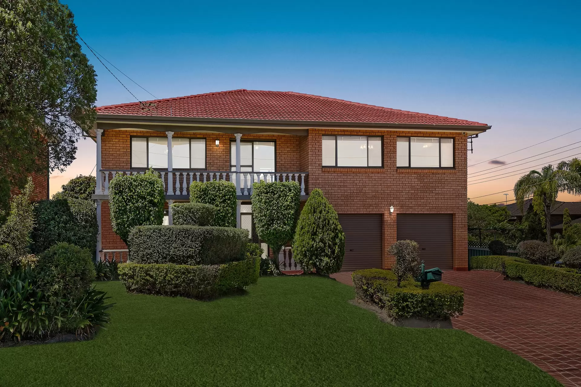 65 Carnavon Crescent, Georges Hall Sold by Richard Matthews Real Estate - image 1