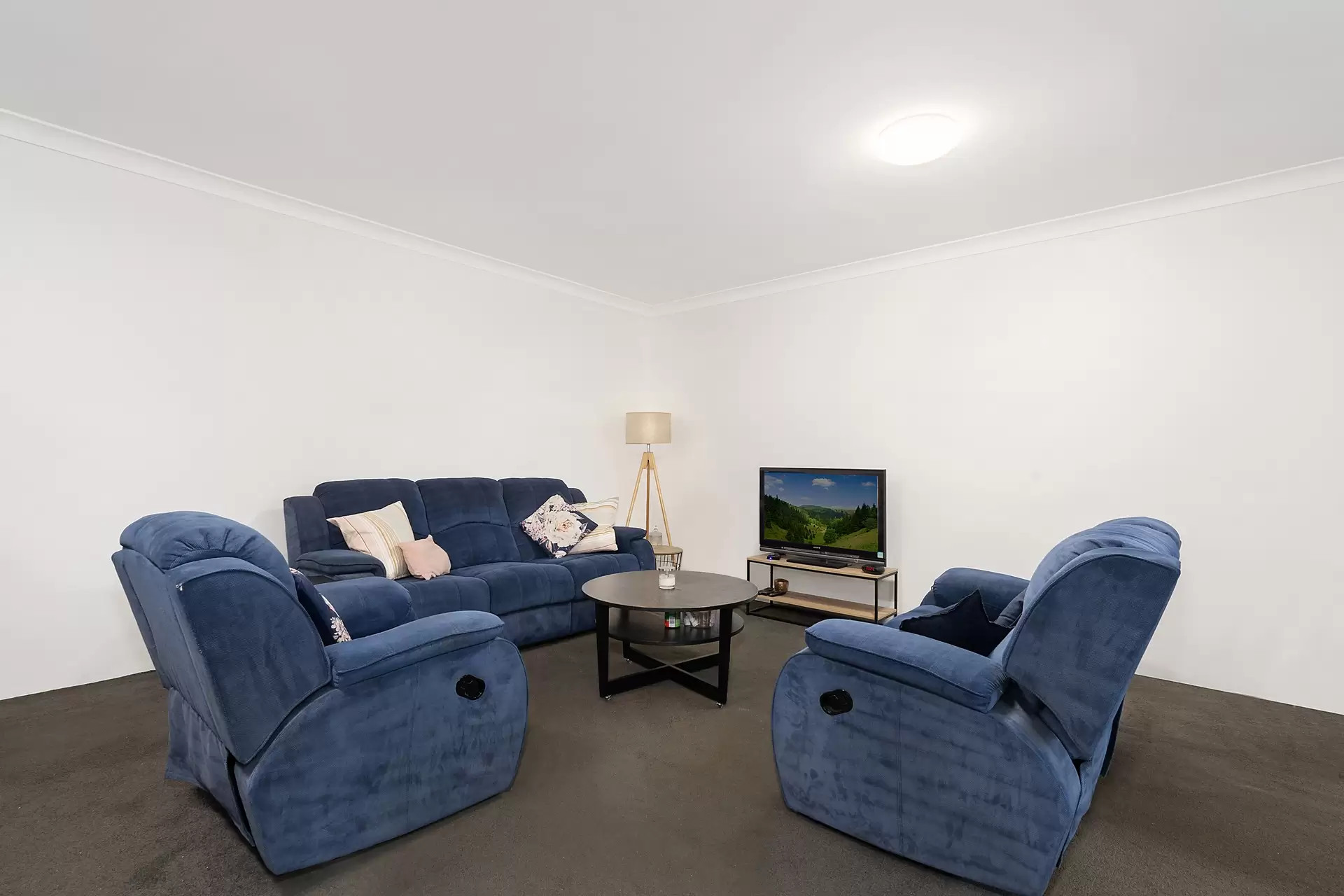 44/17 Rickard Road, Bankstown Sold by Richard Matthews Real Estate - image 3