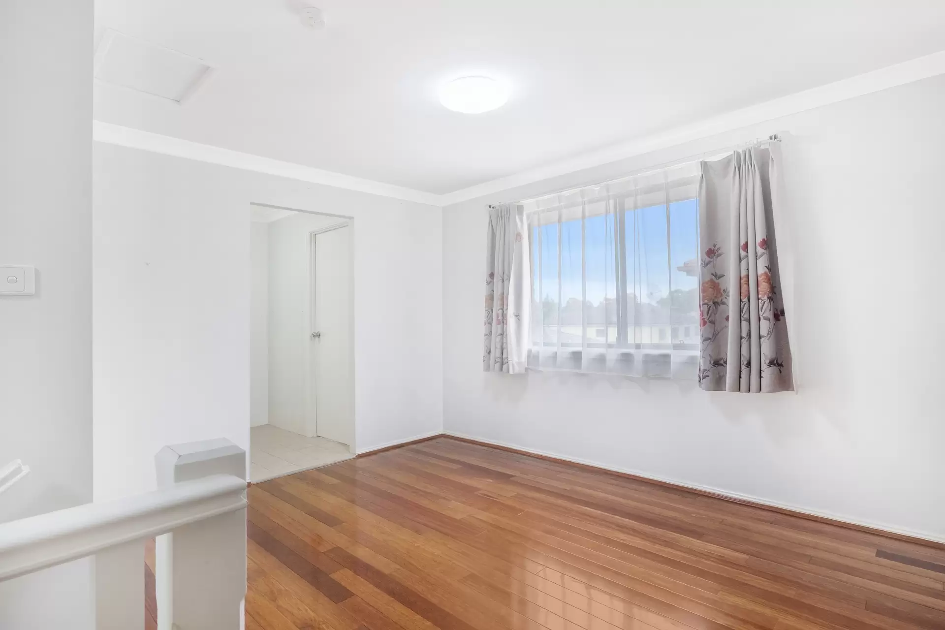 1/16A Balmoral Crescent, Georges Hall Leased by Richard Matthews Real Estate - image 1