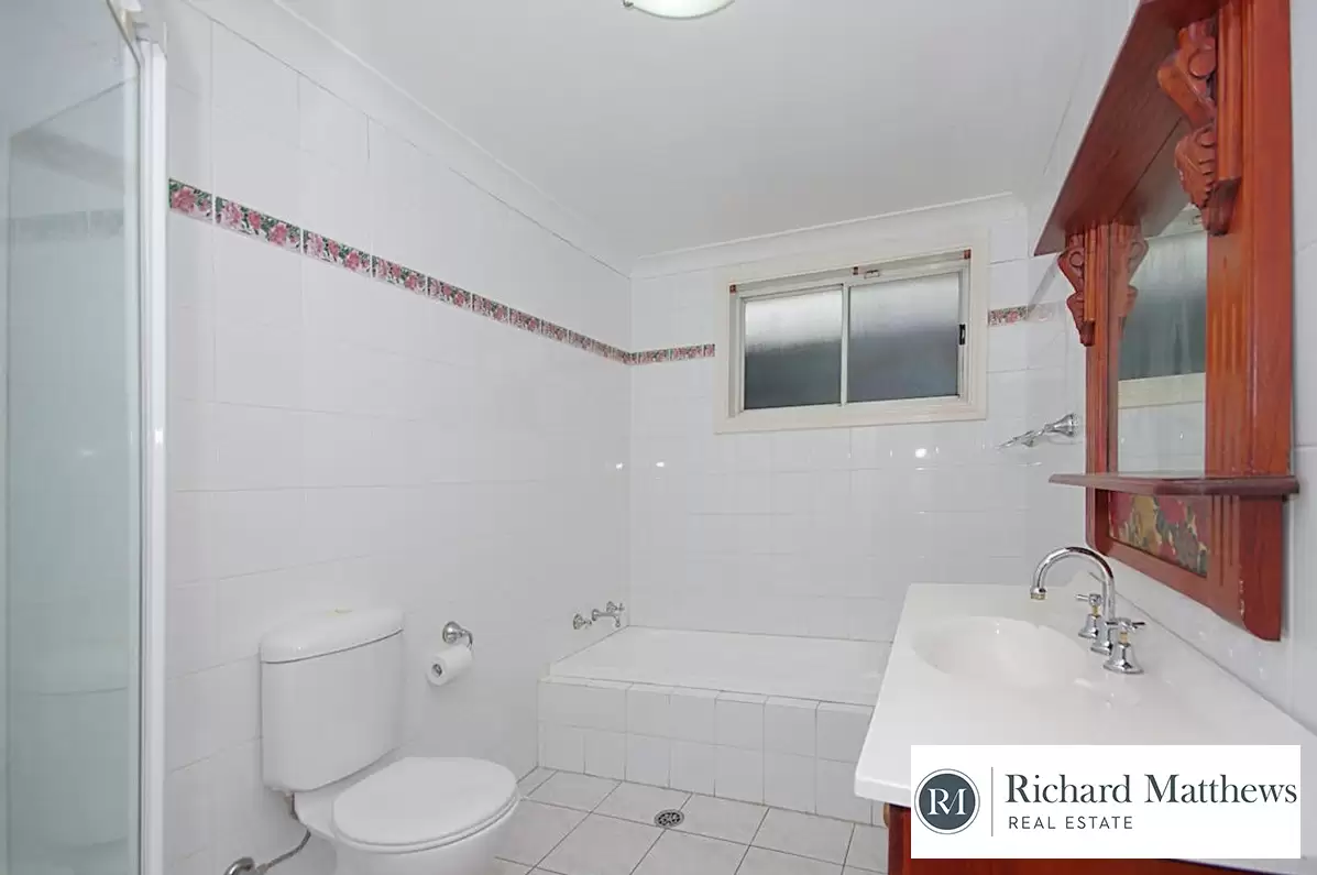 18 Haig Avenue, Georges Hall Sold by Richard Matthews Real Estate - image 5