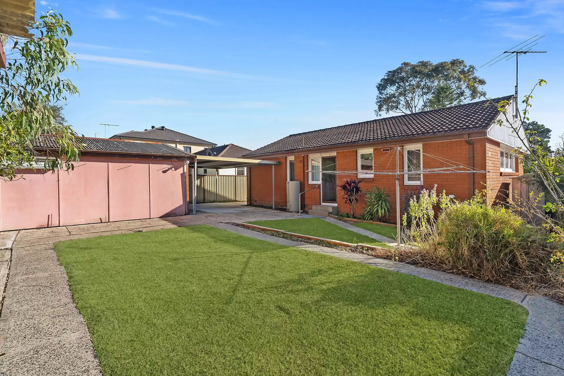 19 Kyogle Road, Bass Hill Sold by Richard Matthews Real Estate - image 7