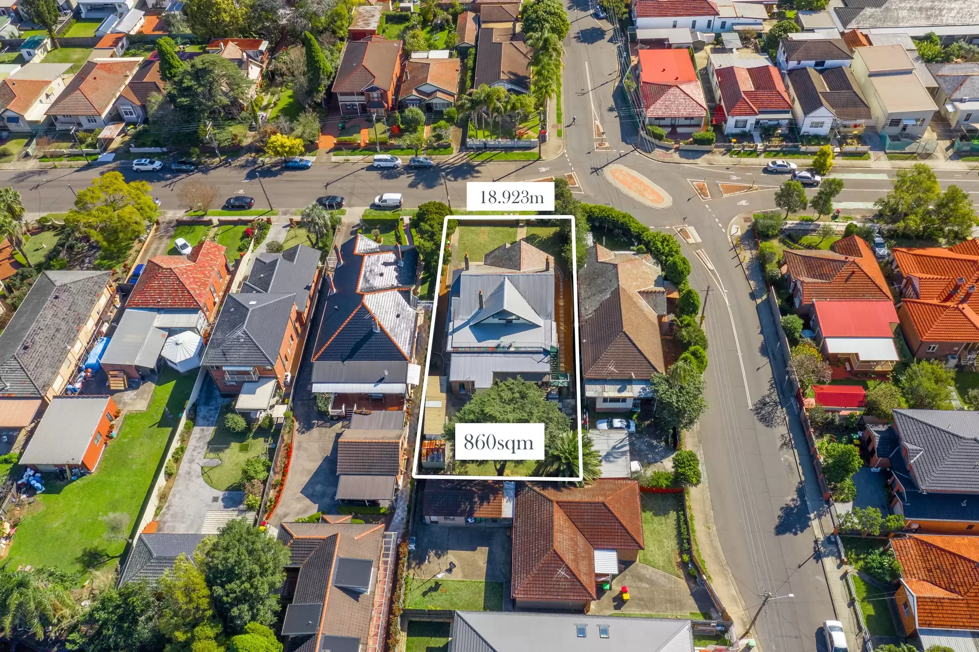 100 Lucas Road, Burwood Sold by Richard Matthews Real Estate - image 2