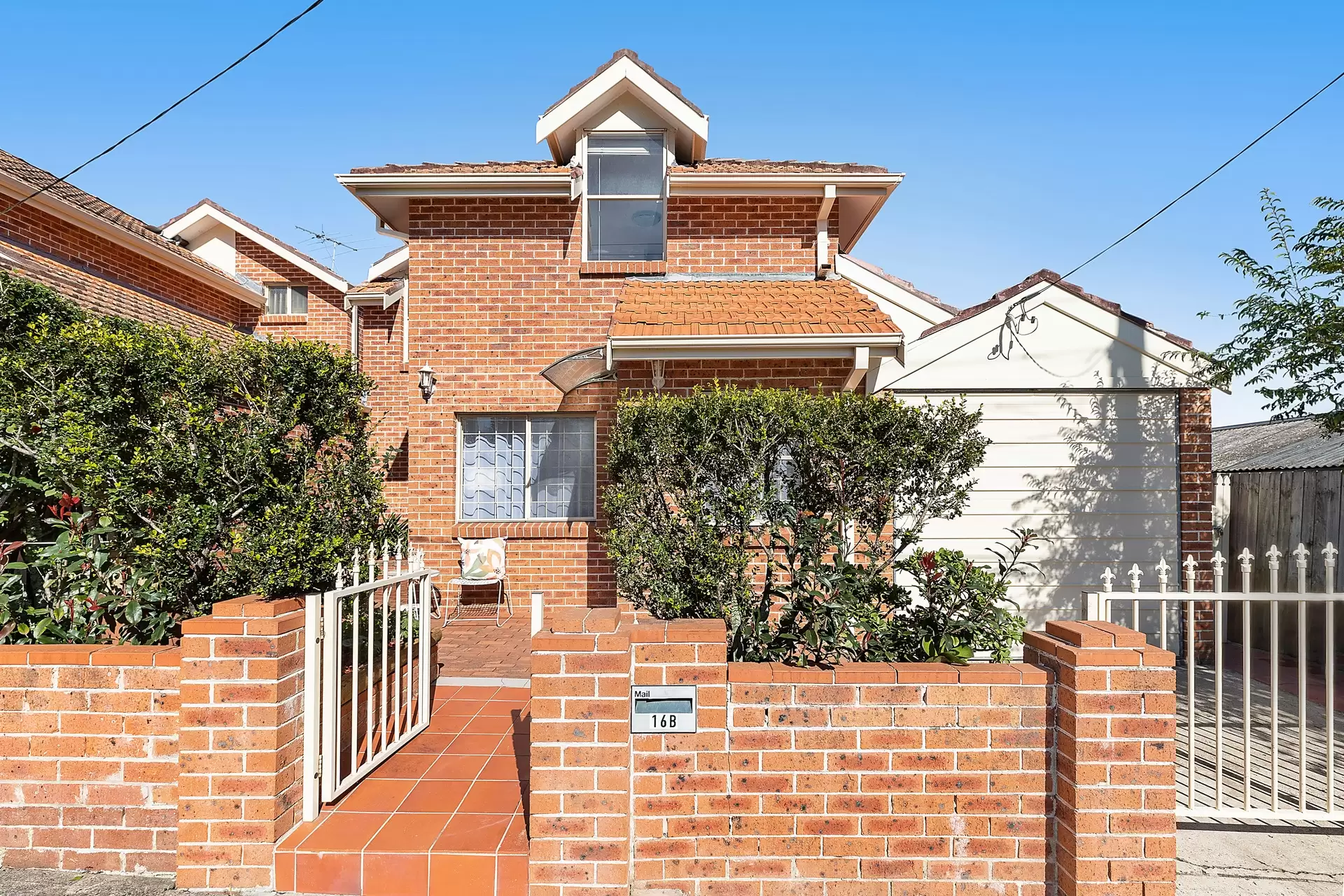 16B Woodside Avenue, Burwood Sold by Richard Matthews Real Estate - image 1