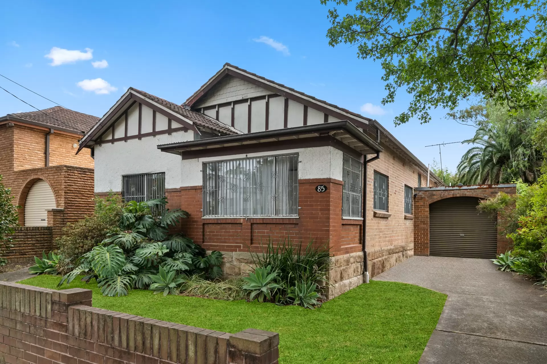 85 Hillcrest Avenue, Hurstville Grove Sold by Richard Matthews Real Estate - image 1