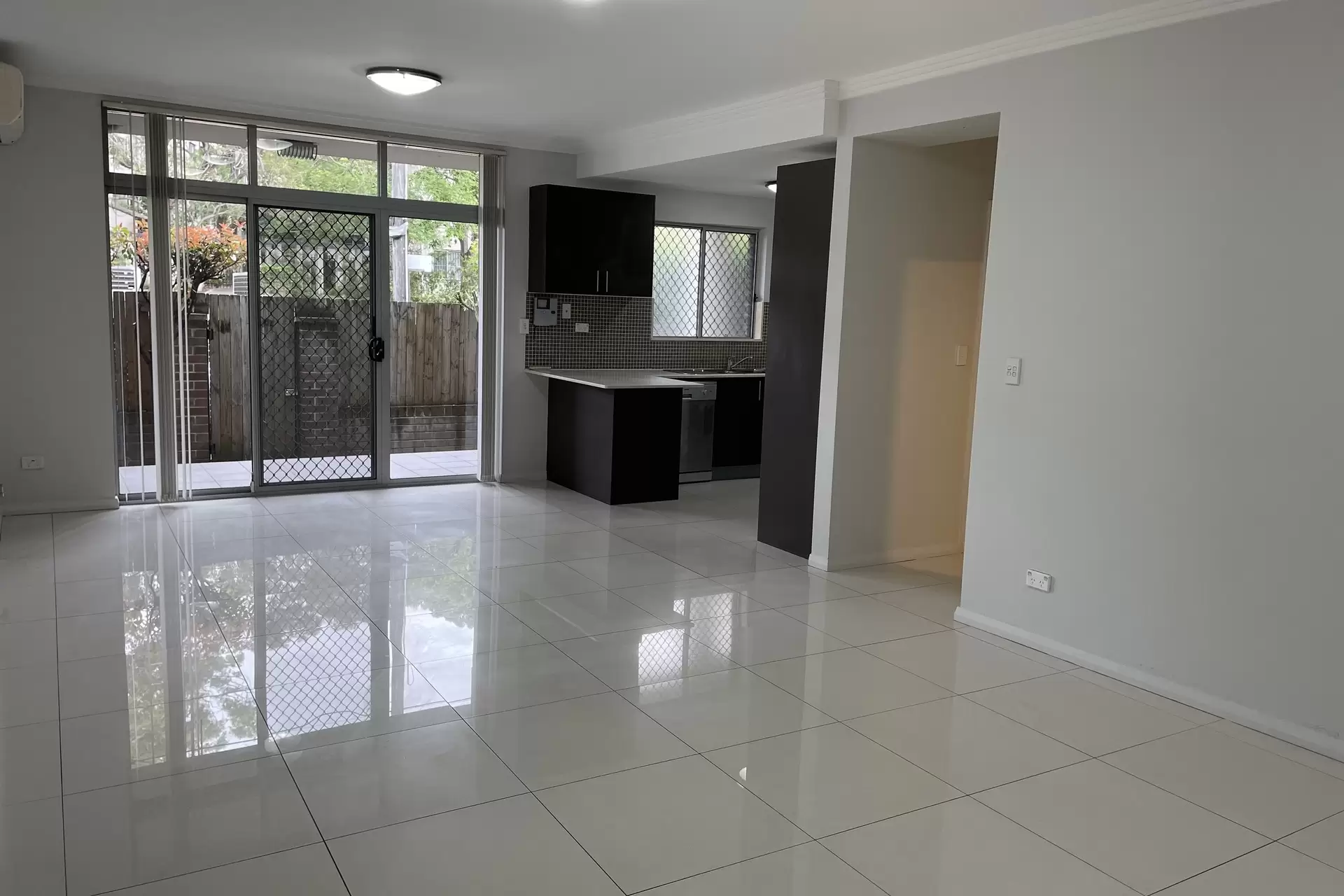 10/53-59 Georges River Road, Croydon Park Leased by Richard Matthews Real Estate - image 2