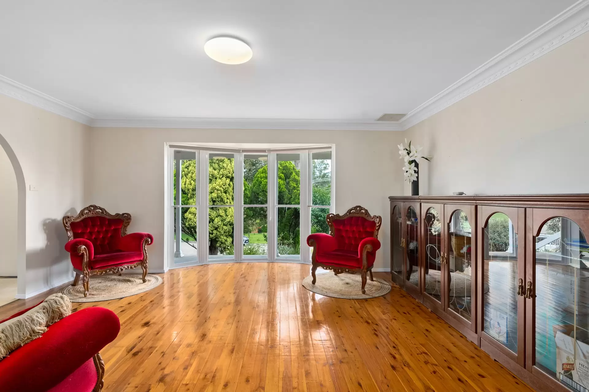 50 Carnavon Crescent, Georges Hall Sold by Richard Matthews Real Estate - image 3
