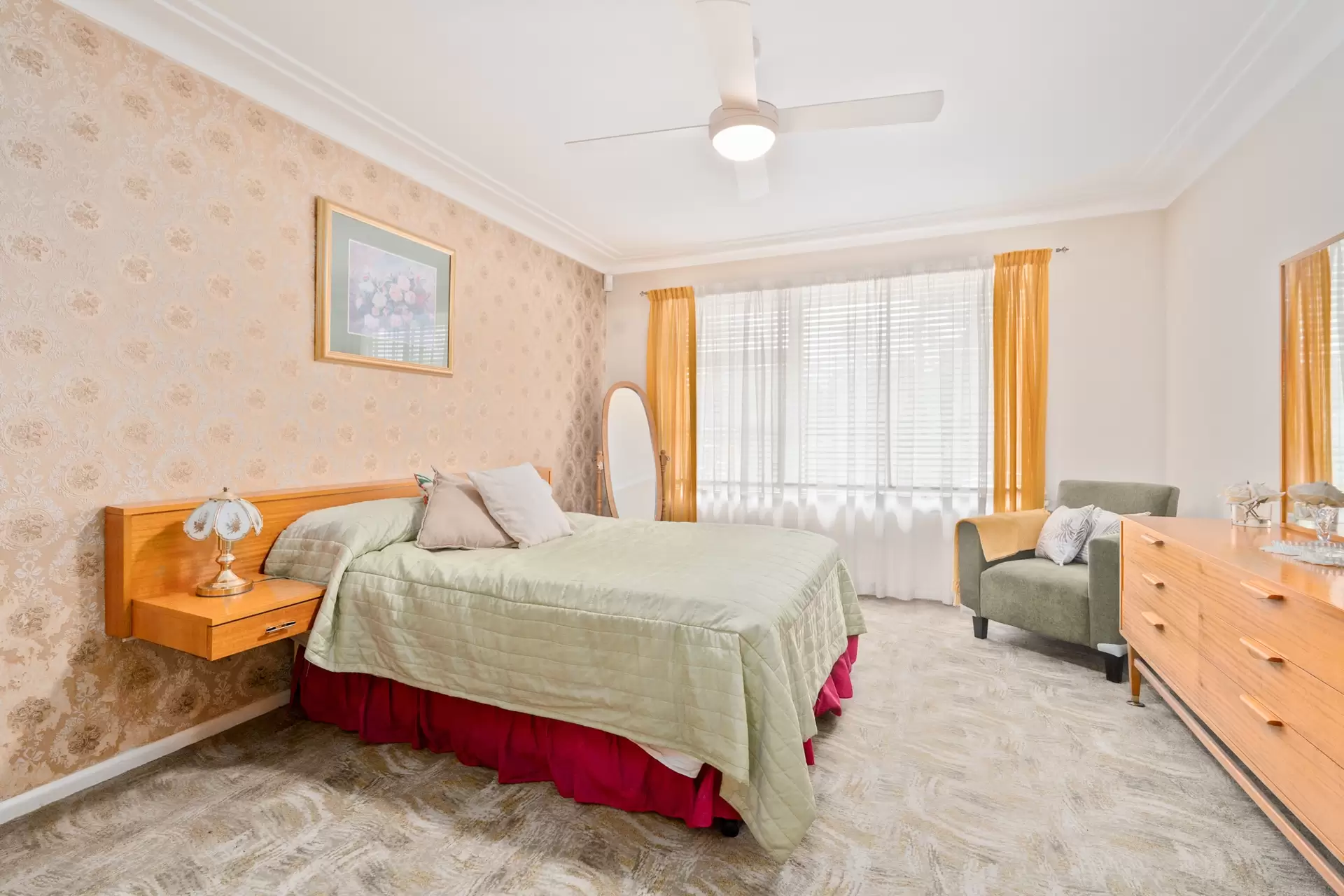 109 Flinders Road, Georges Hall Sold by Richard Matthews Real Estate - image 5