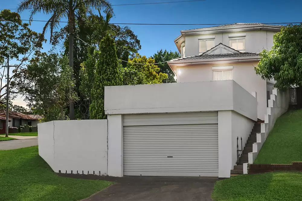 30 Cumberland Avenue, Georges Hall Sold by Richard Matthews Real Estate - image 7