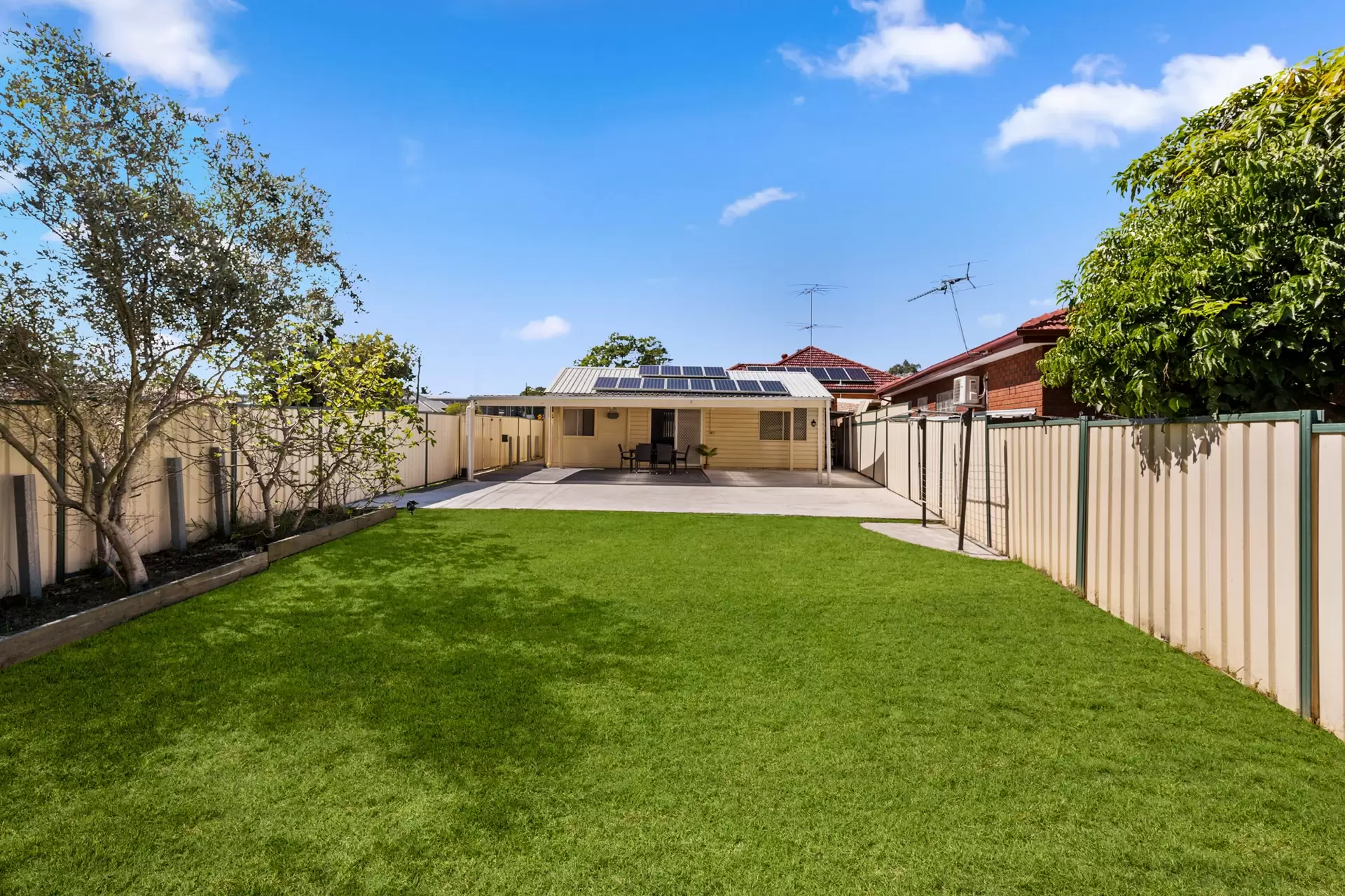 239 Henry Lawson Drive, Georges Hall For Sale by Richard Matthews Real Estate - image 2