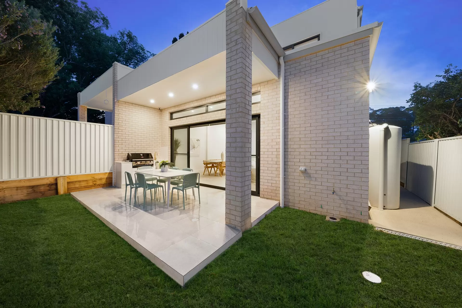 10 Yvonne Crescent, Georges Hall Sold by Richard Matthews Real Estate - image 3