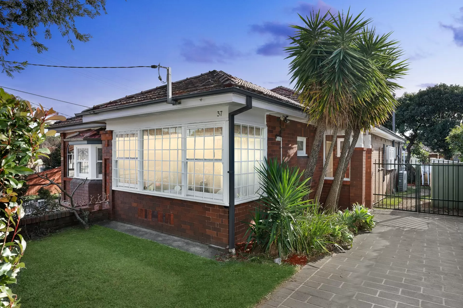 37 Kenilworth Street, Croydon Sold by Richard Matthews Real Estate - image 1