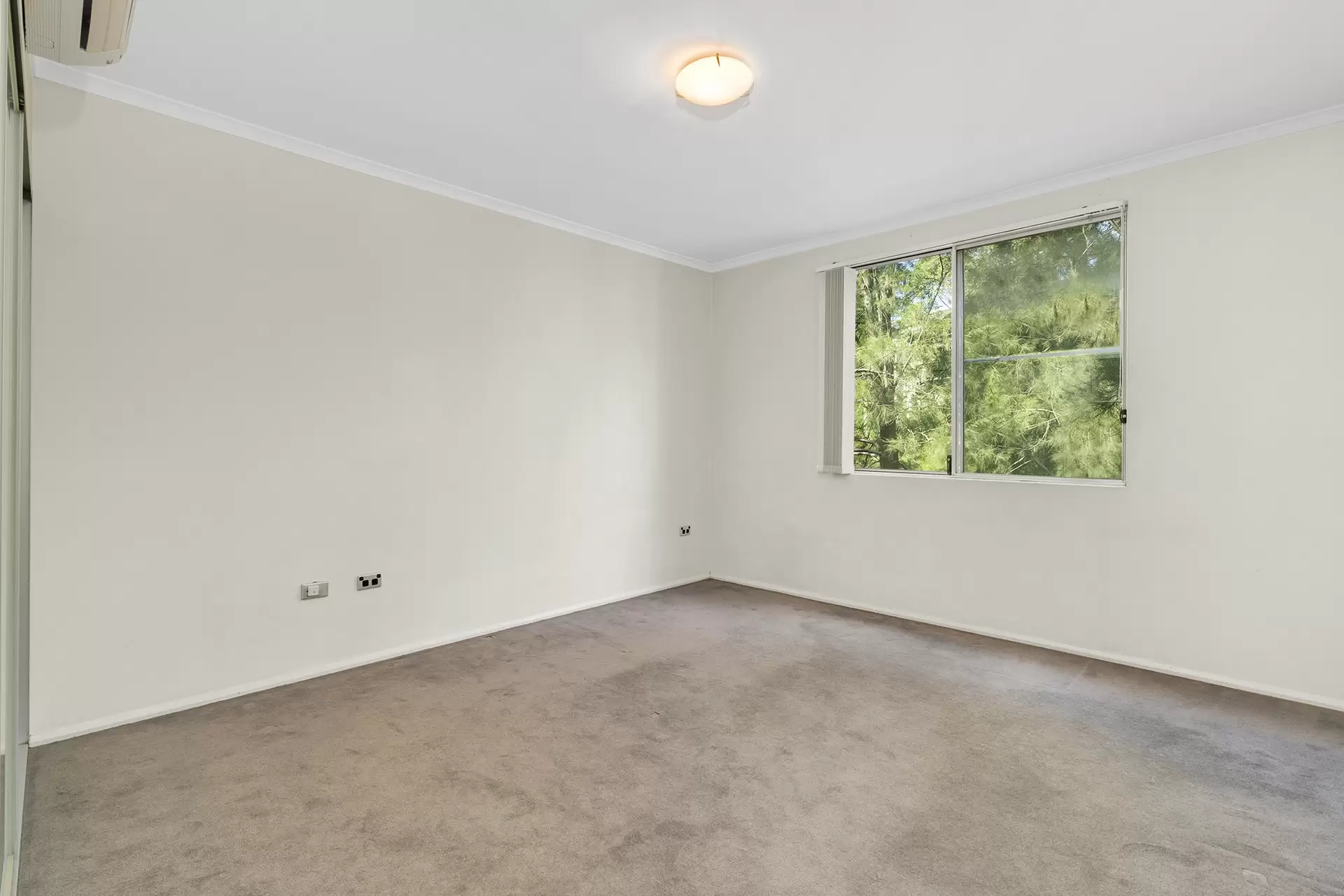 3/215 Wigram Road, Annandale Leased by Richard Matthews Real Estate - image 4