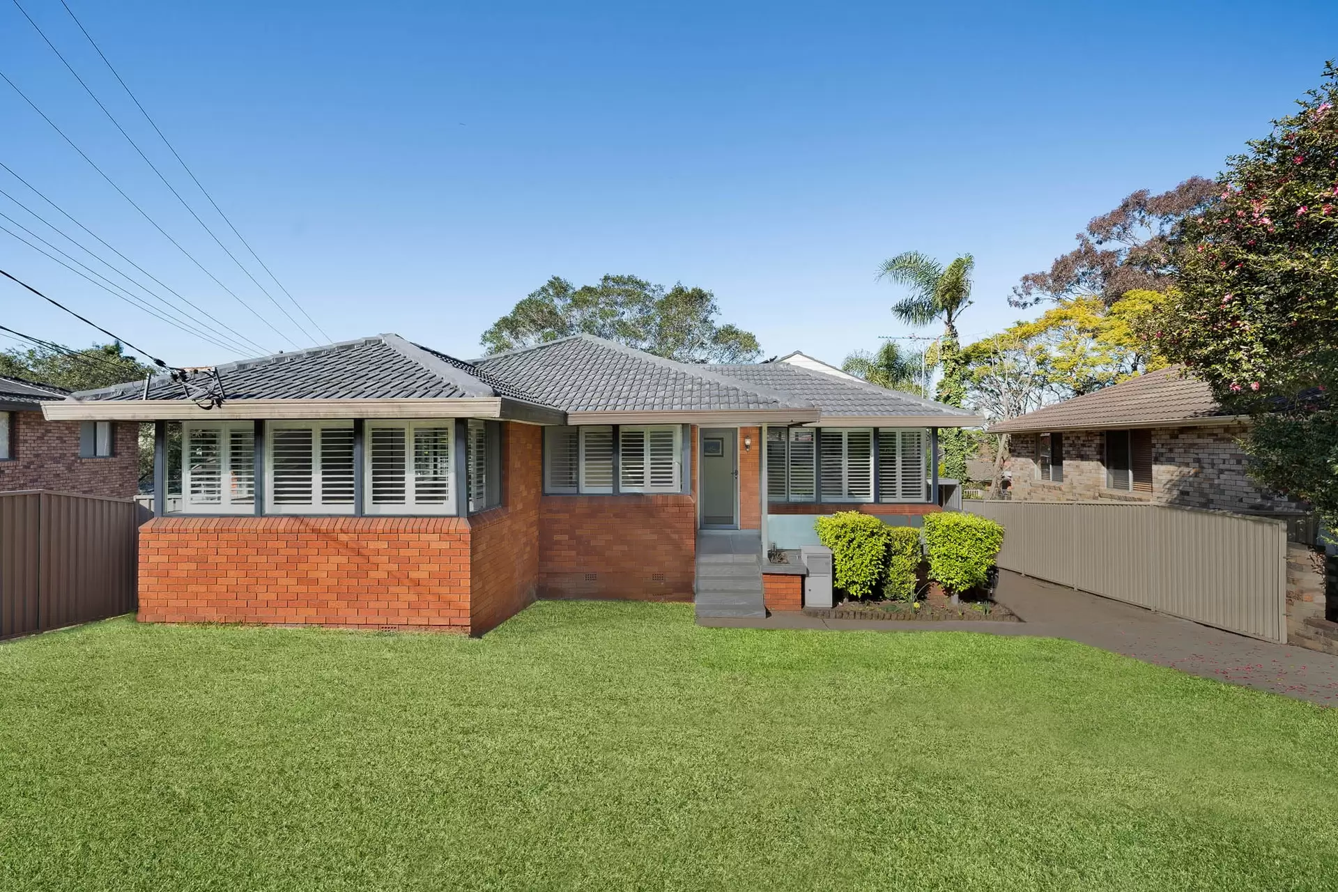 7 Wilton Place, Georges Hall For Sale by Richard Matthews Real Estate - image 1