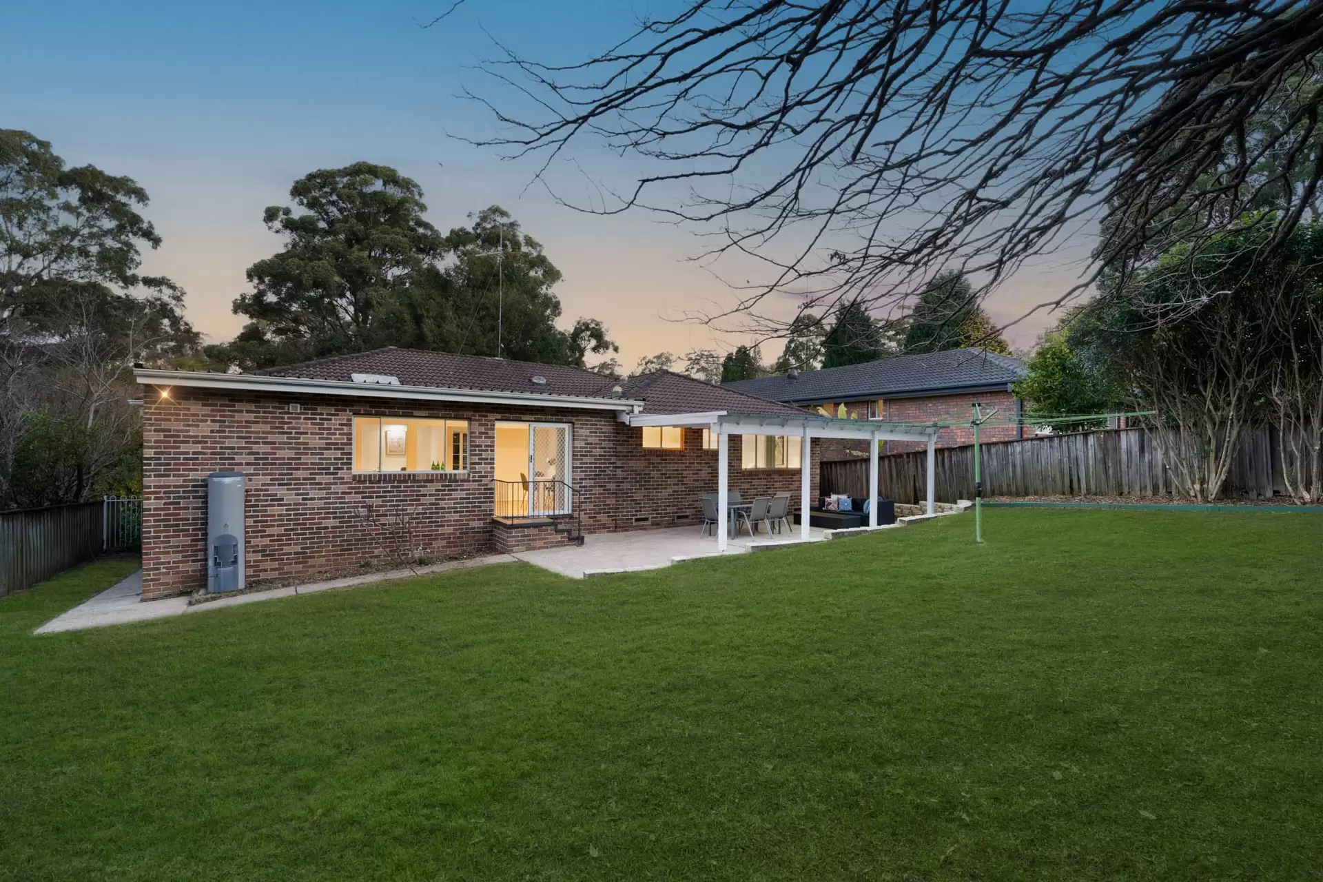 9 Edward Bennett Drive, Cherrybrook Sold by Richard Matthews Real Estate - image 3