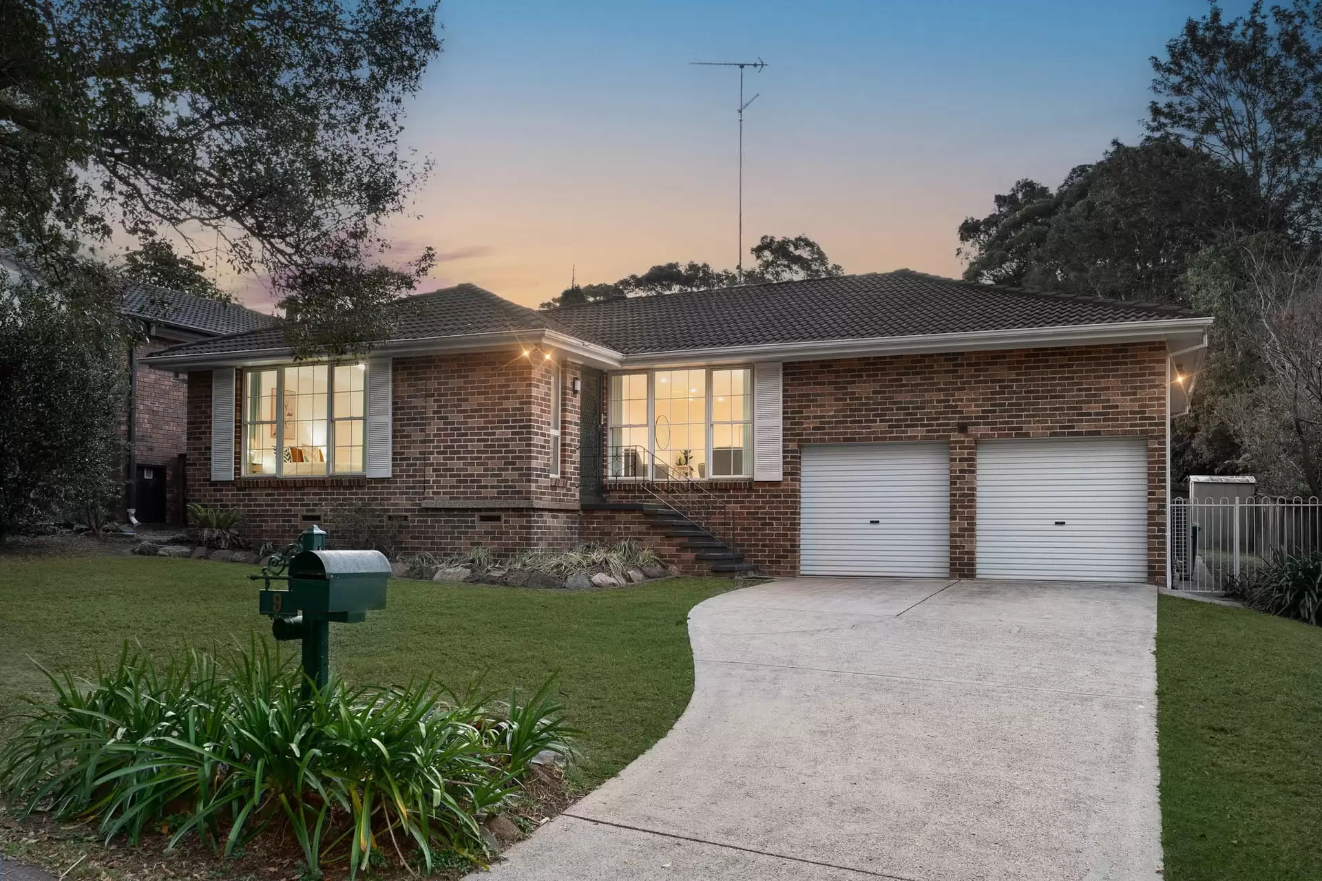 9 Edward Bennett Drive, Cherrybrook Sold by Richard Matthews Real Estate - image 1