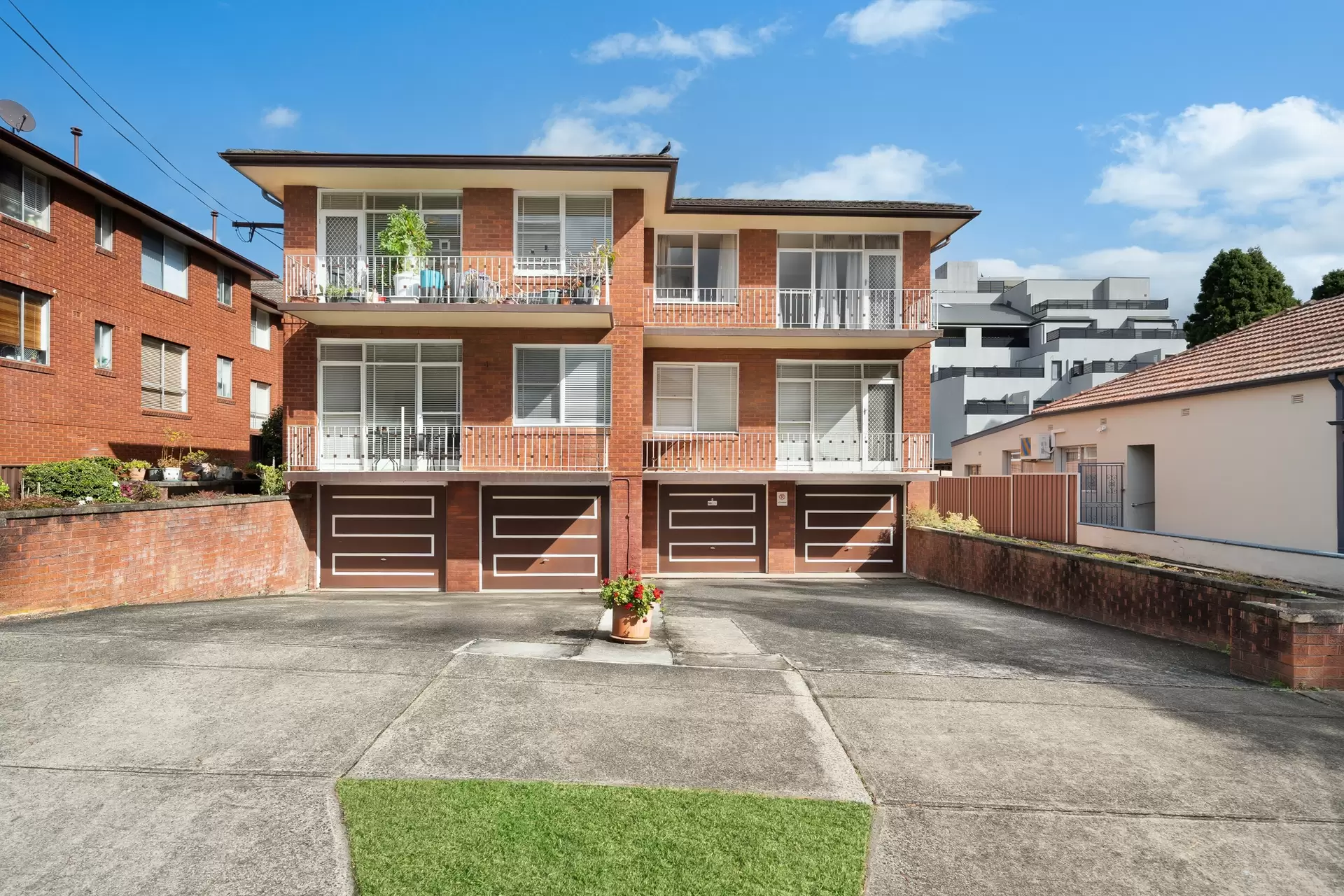 4/11 Drummond Street, Belmore Sold by Richard Matthews Real Estate - image 1