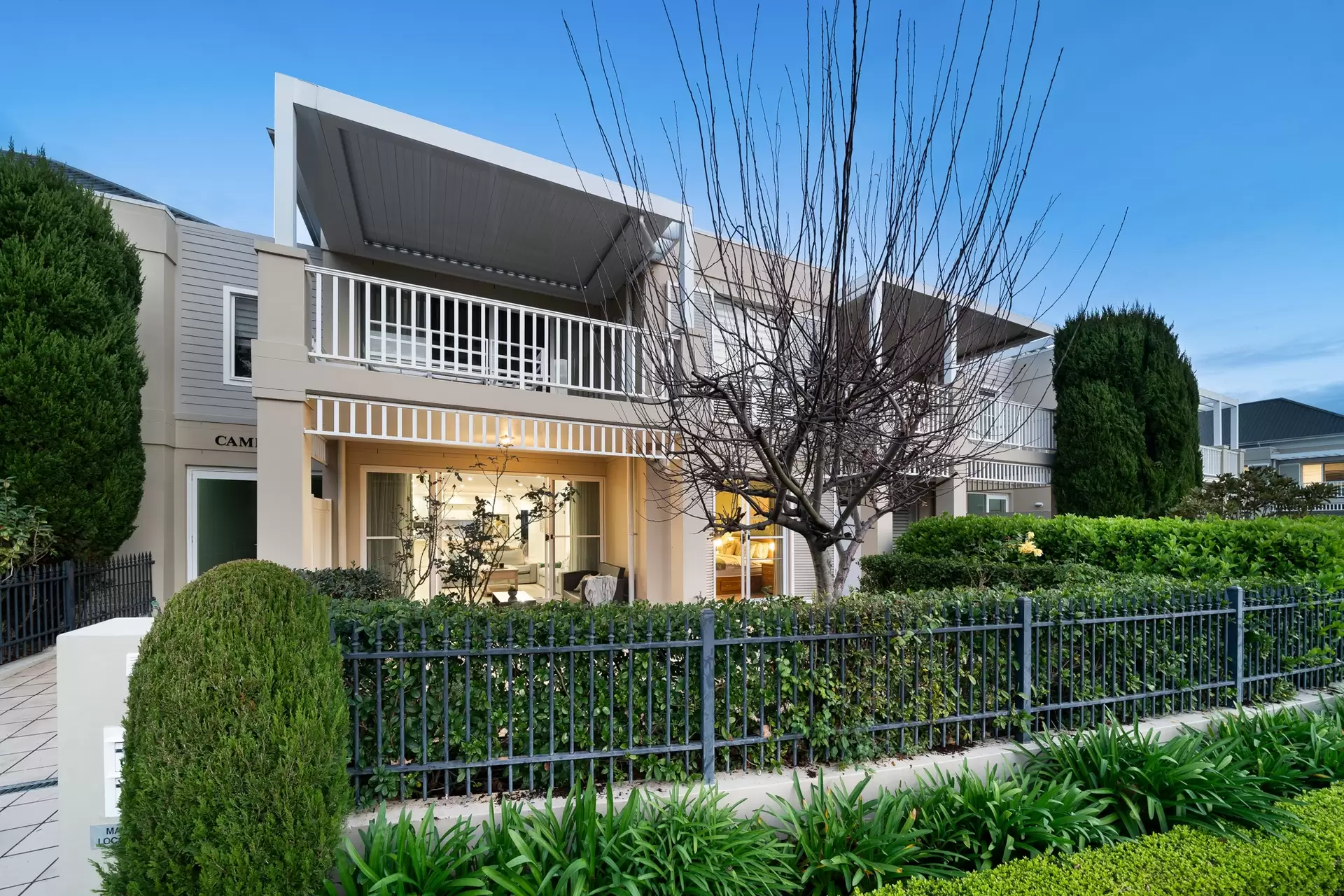 12/26 Admiralty Drive, Breakfast Point Auction by Richard Matthews Real Estate - image 1