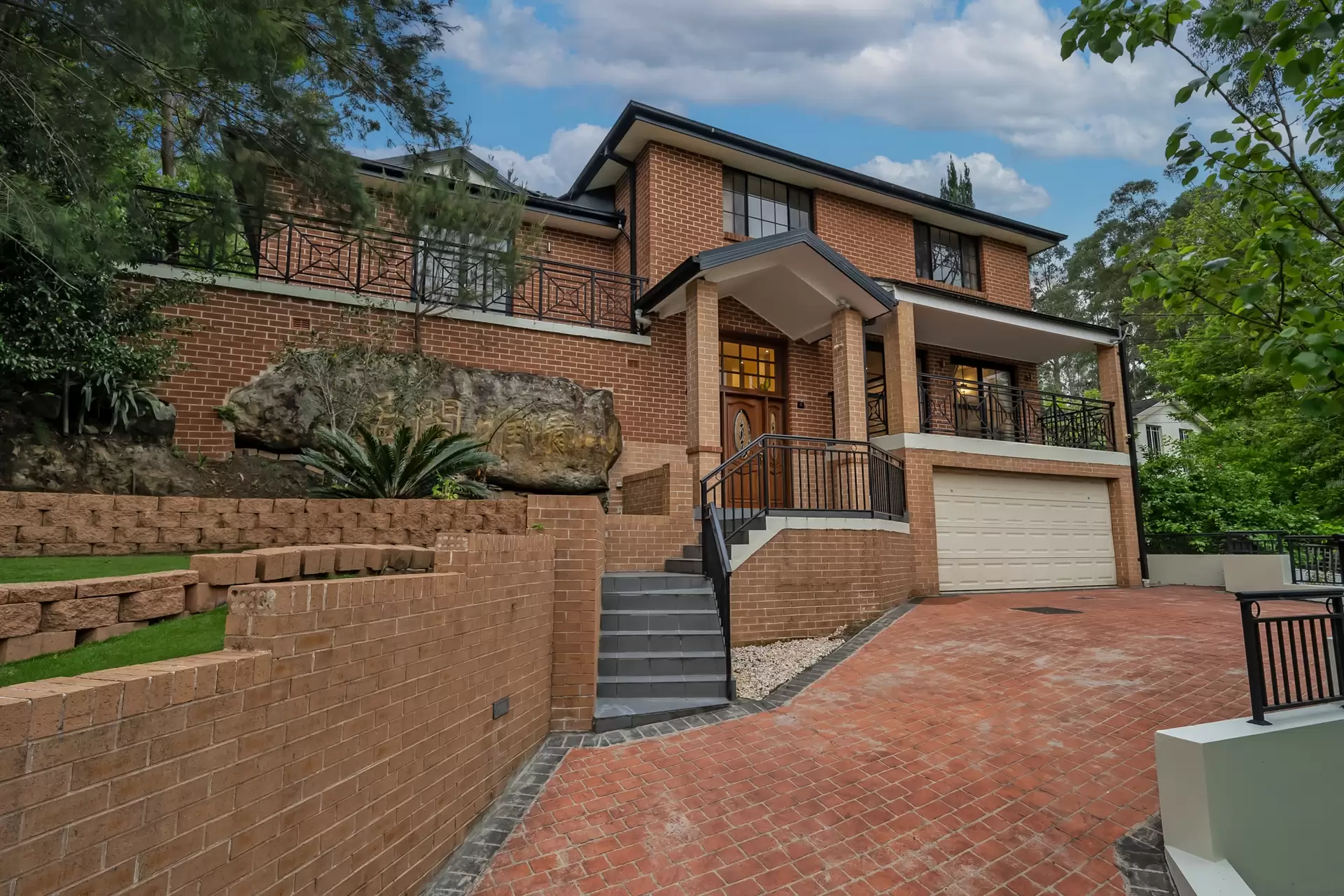 26 The Rampart, Hornsby Auction by Richard Matthews Real Estate - image 1