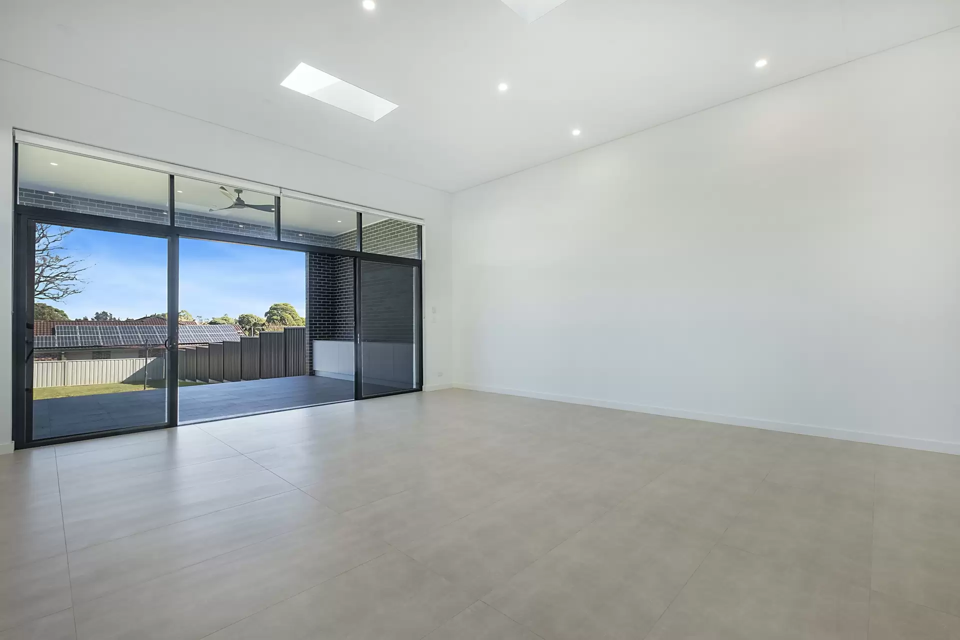 140a Cooper Road, Yagoona Leased by Richard Matthews Real Estate - image 2