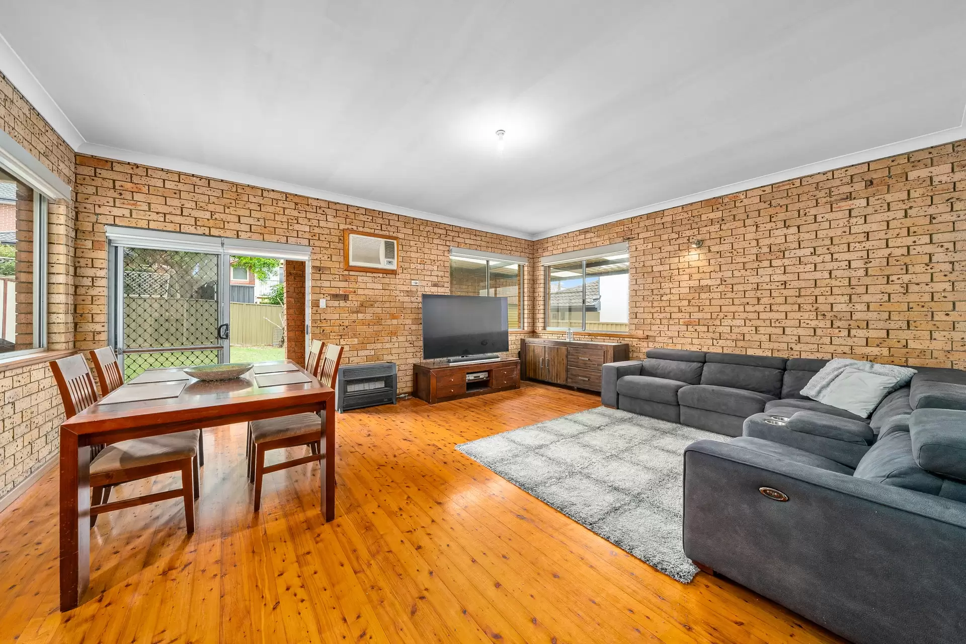 18 Manning Avenue, Strathfield South Sold by Richard Matthews Real Estate - image 2