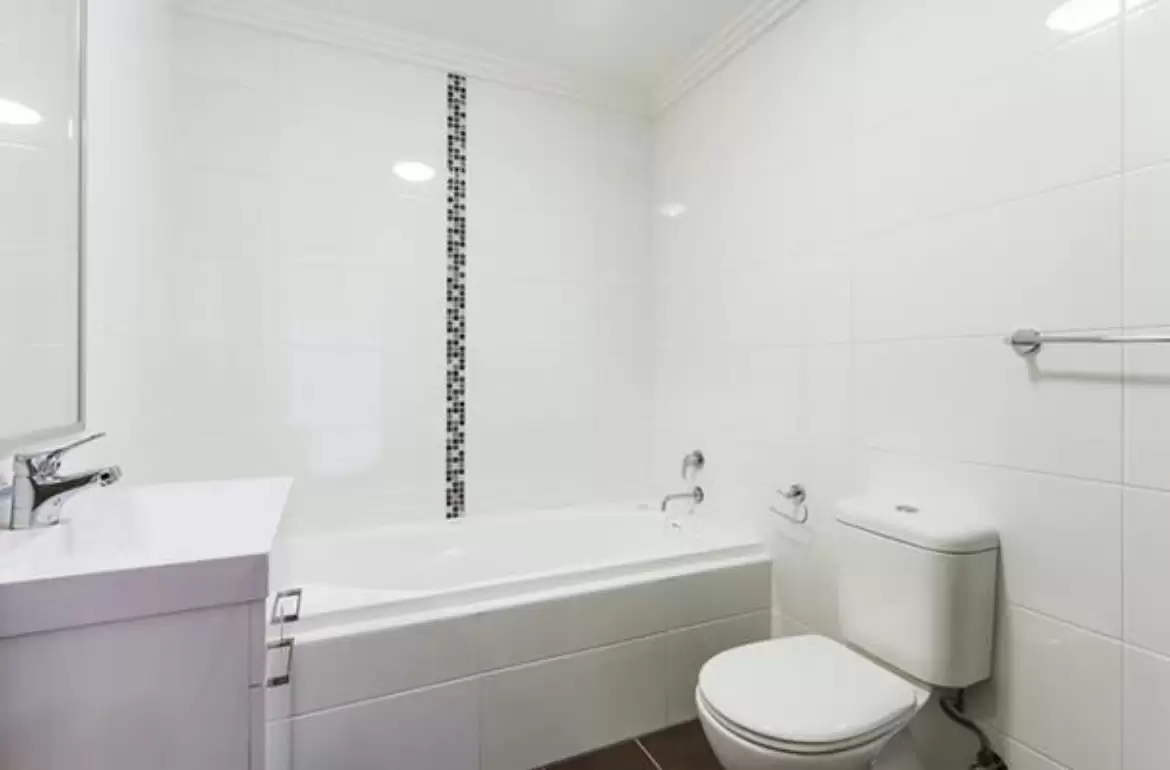 8/6-10 Kippax Street, Greystanes For Lease by Richard Matthews Real Estate - image 3