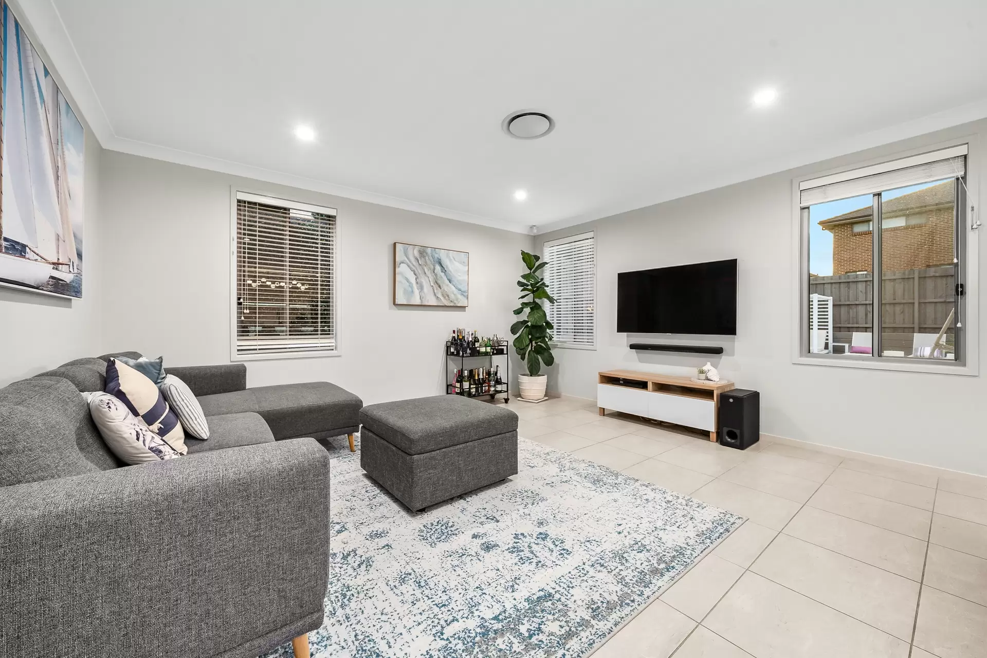 15 Corona Street, Box Hill For Sale by Richard Matthews Real Estate - image 2