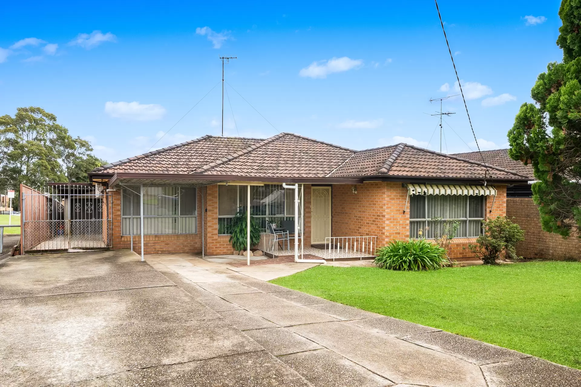 103 Townsend Street, Condell Park Auction by Richard Matthews Real Estate - image 1