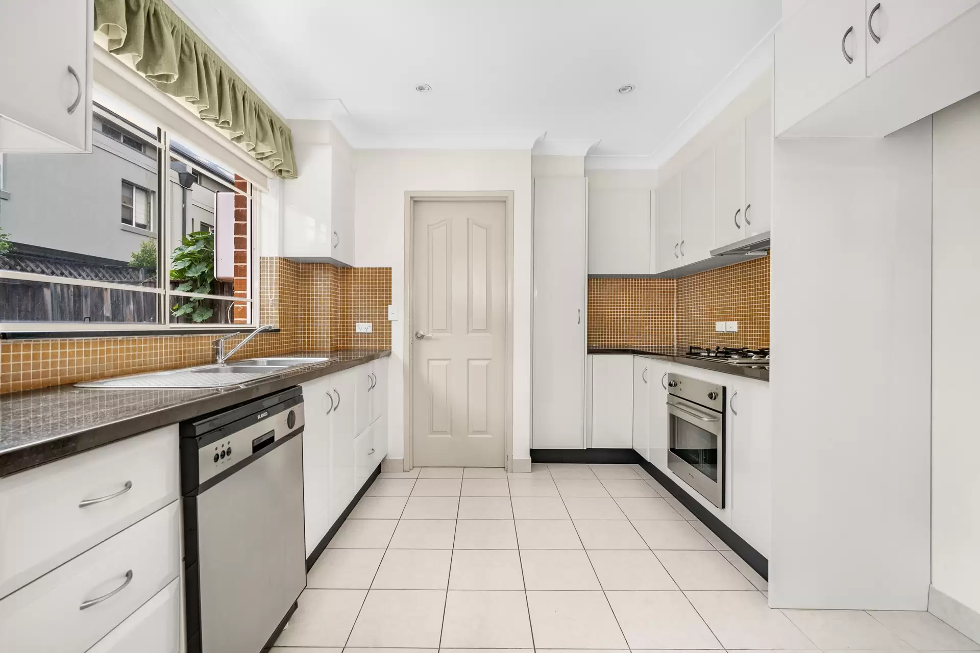 3/46 Beresford Road, Strathfield Auction by Richard Matthews Real Estate - image 3