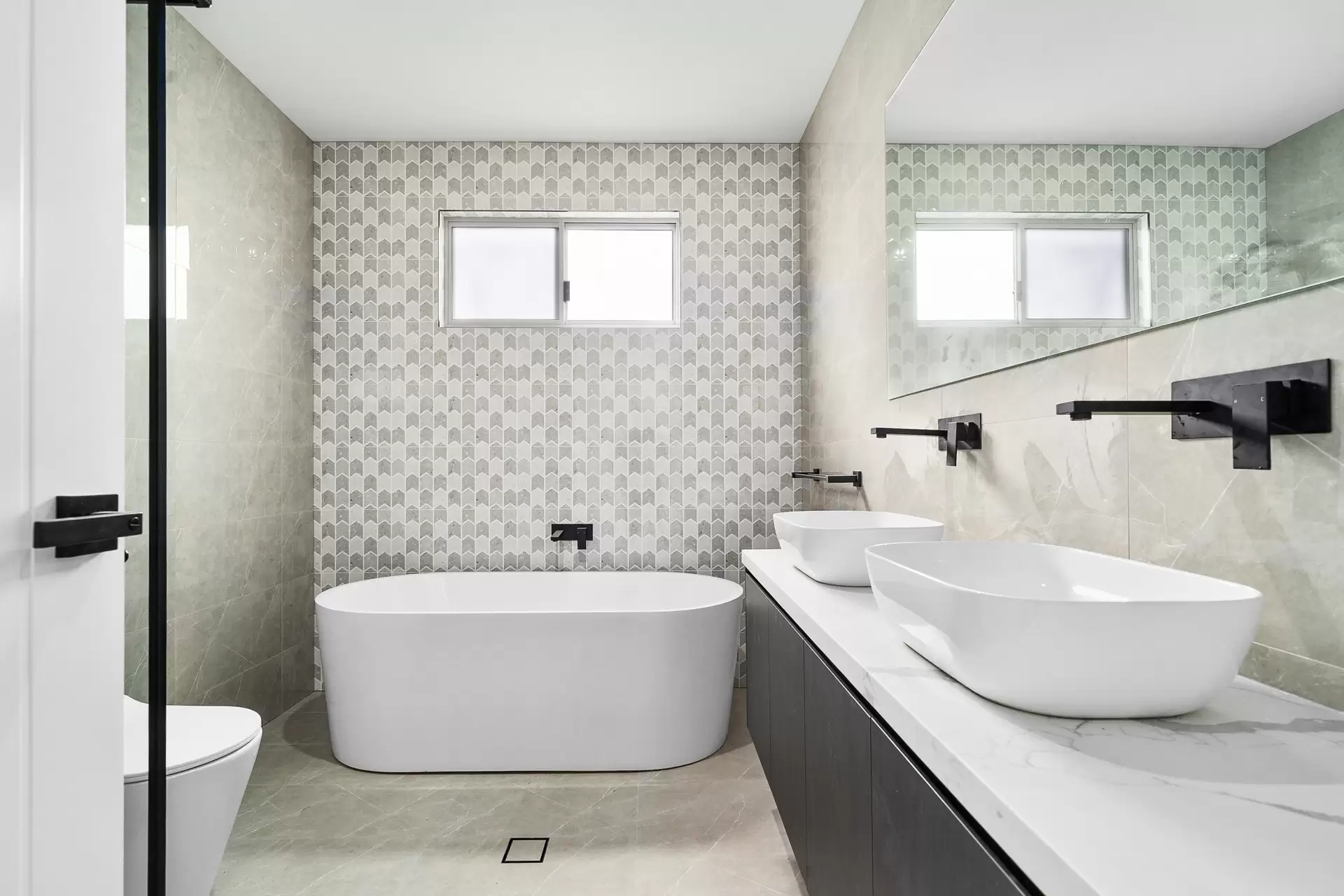 18 Swiss Drive, Oakville For Sale by Richard Matthews Real Estate - image 9