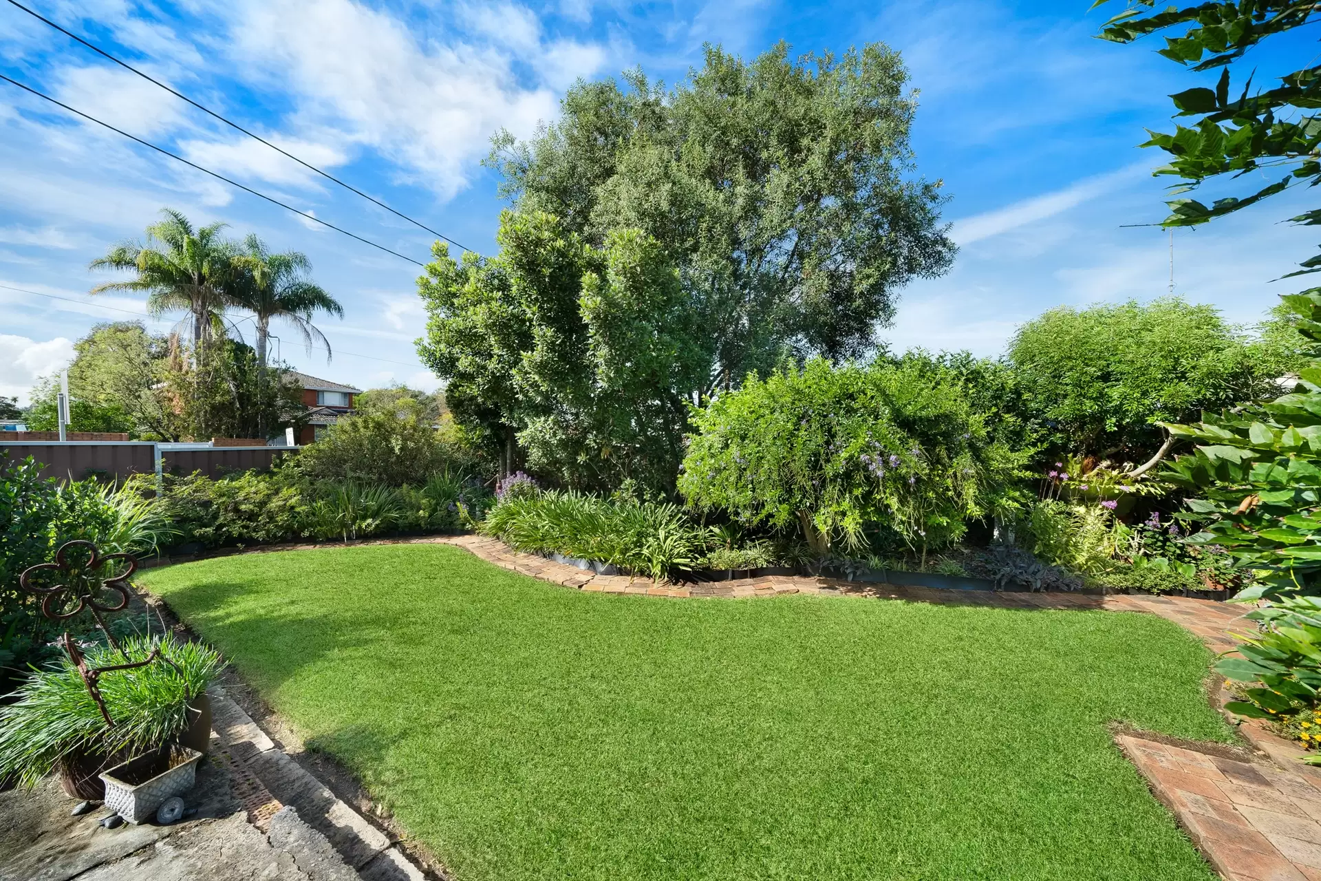 131 Flinders Road, Georges Hall Auction by Richard Matthews Real Estate - image 8