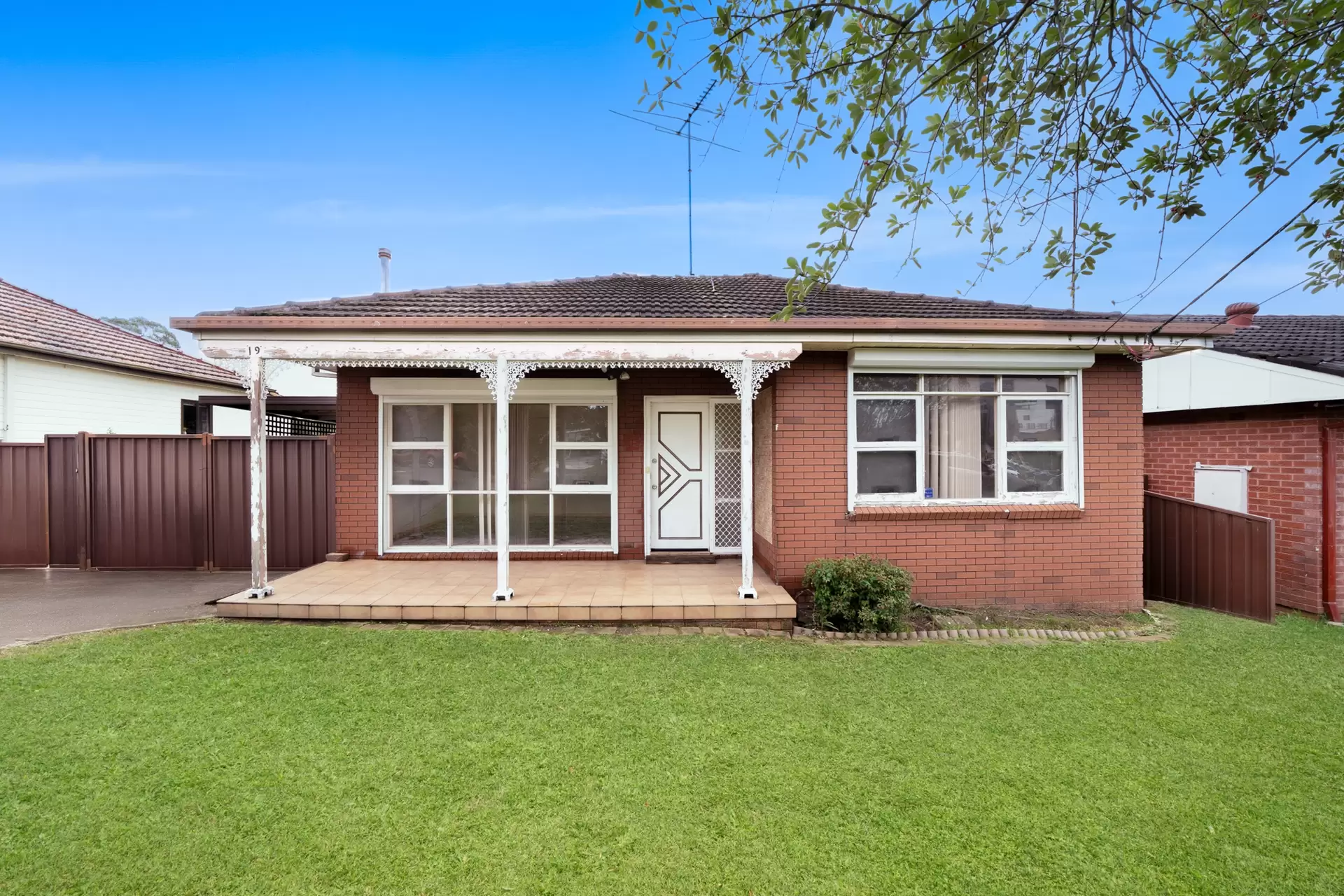 19  Craiglea Street, Blacktown Auction by Richard Matthews Real Estate - image 1