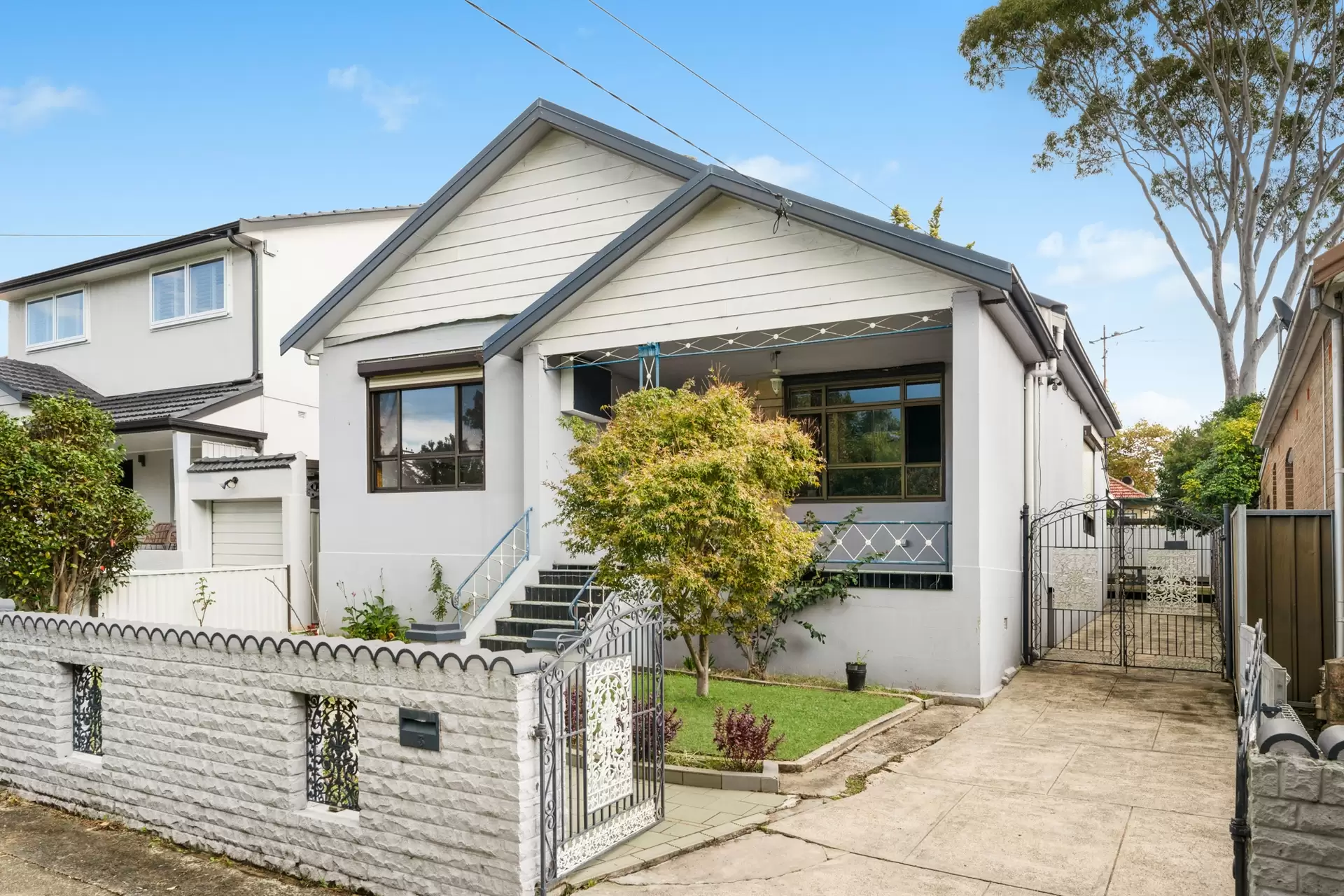 23 Coronation Parade, Strathfield South Auction by Richard Matthews Real Estate - image 1