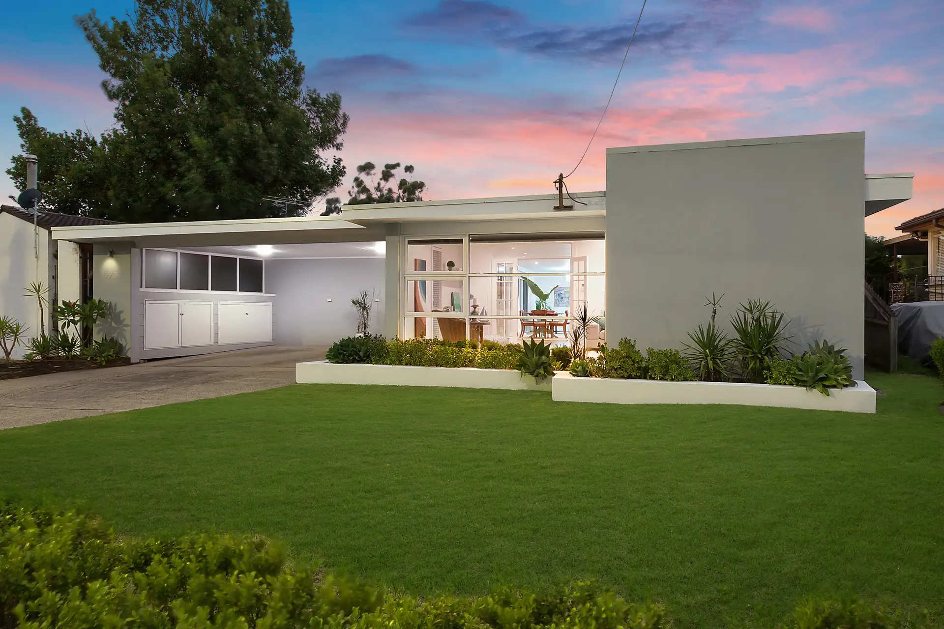 573 Henry Lawson Drive, East Hills Sold by Richard Matthews Real Estate - image 1