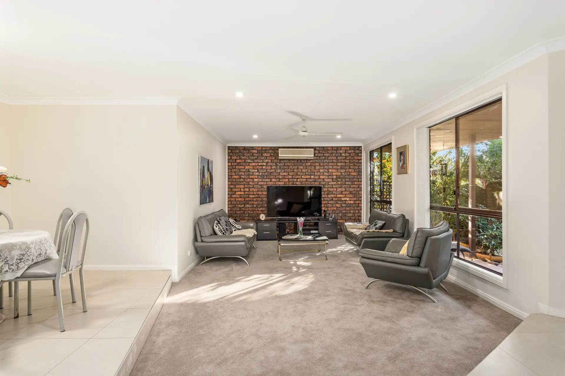 33 Haig Avenue, Georges Hall Sold by Richard Matthews Real Estate - image 3