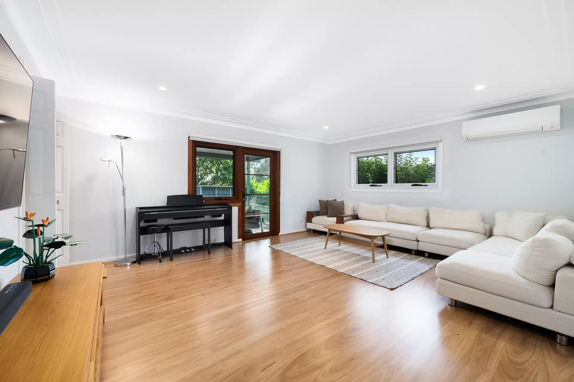 22 Marie Street, Castle Hill Sold by Richard Matthews Real Estate - image 3