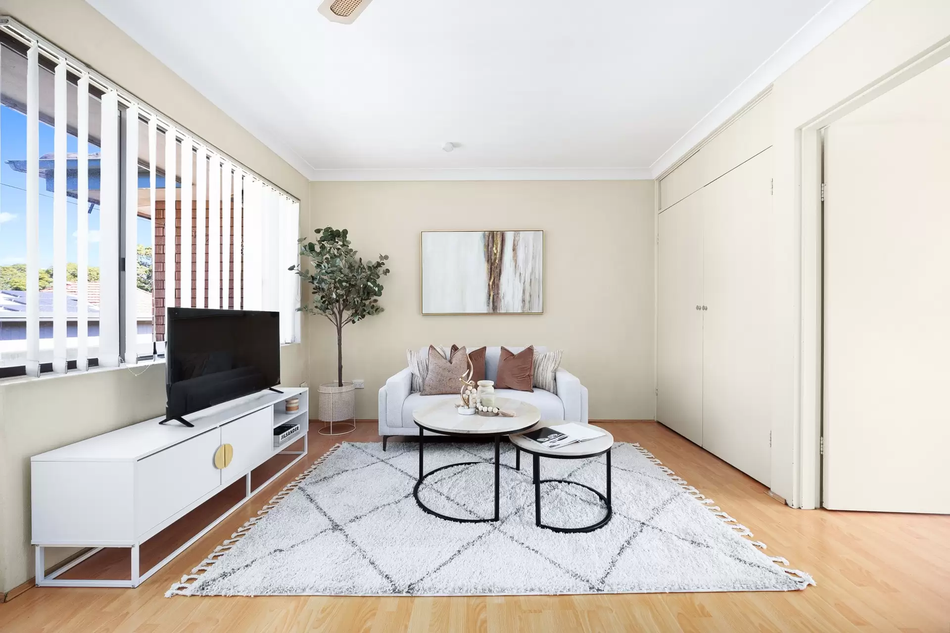 8/25 Sixth Avenue, Campsie Sold by Richard Matthews Real Estate - image 1