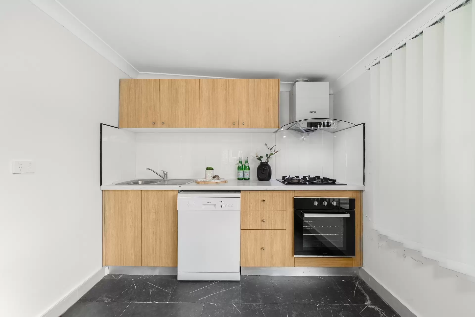 82 Underwood Road, Homebush Auction by Richard Matthews Real Estate - image 3