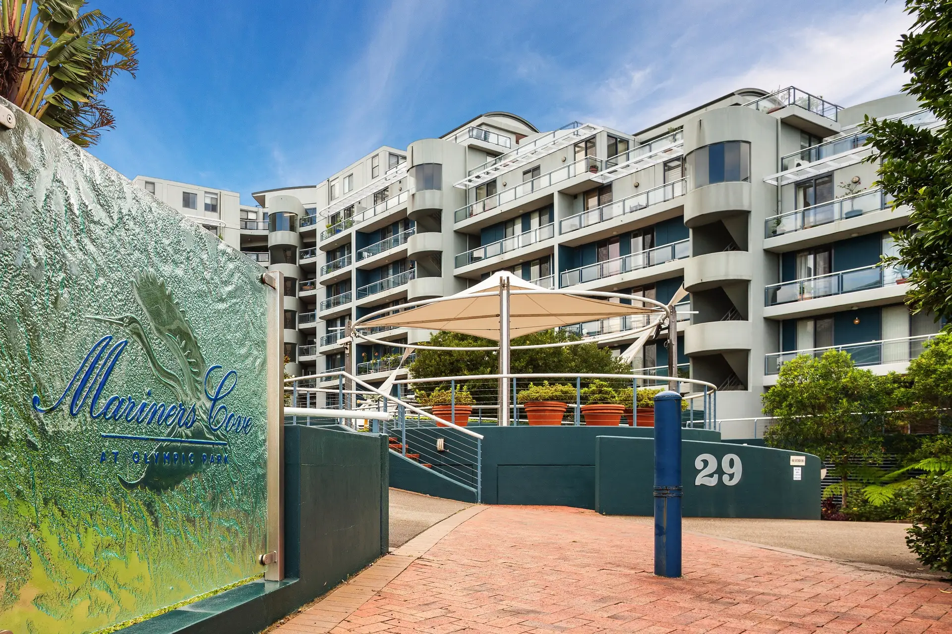 75/29 Bennelong Parkway, Wentworth Point Sold by Richard Matthews Real Estate - image 2