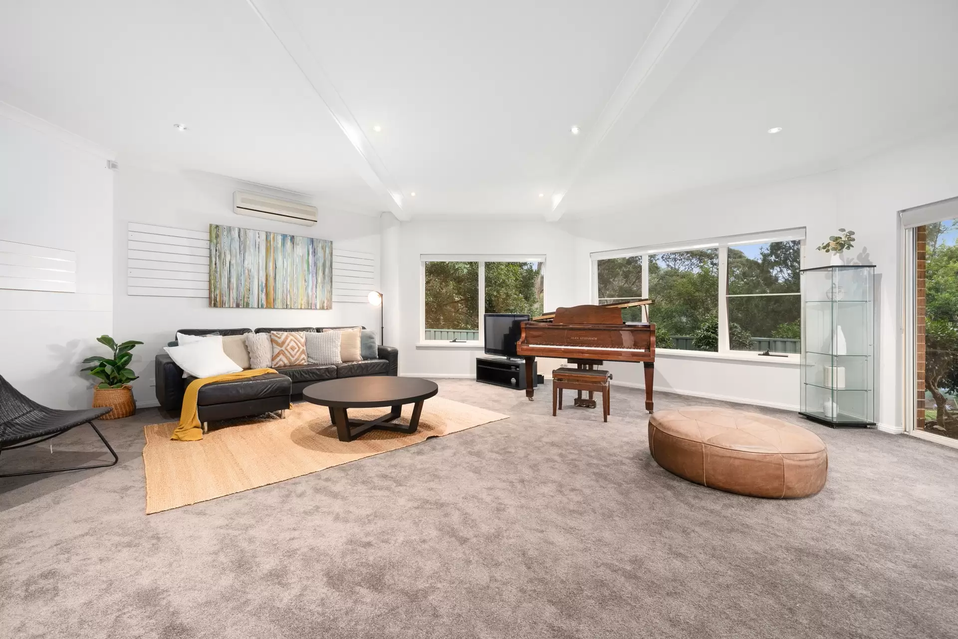 69 Bignell Street, Illawong Auction by Richard Matthews Real Estate - image 5