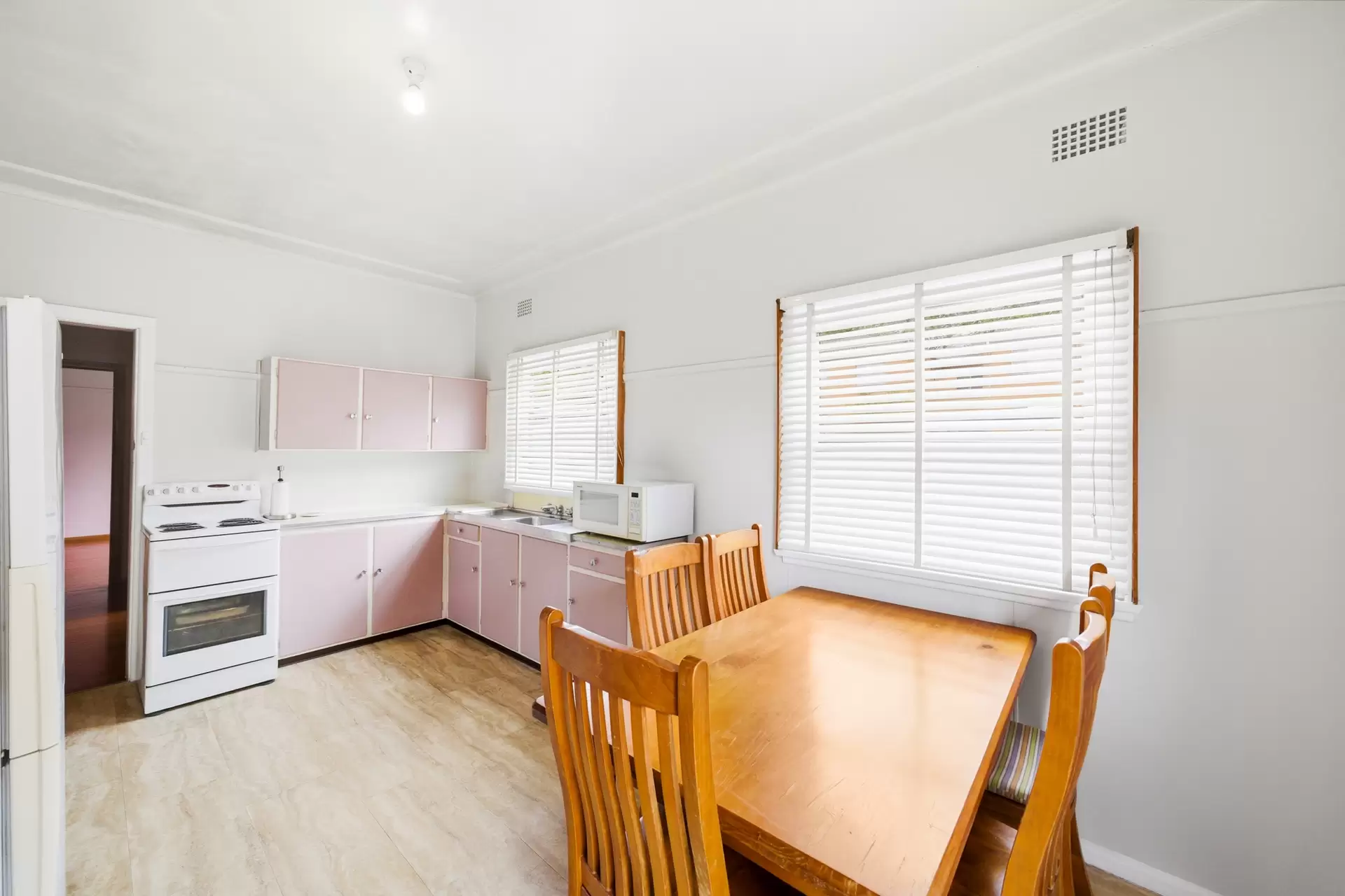 40 Bellevue Parade, Hurstville Auction by Richard Matthews Real Estate - image 5