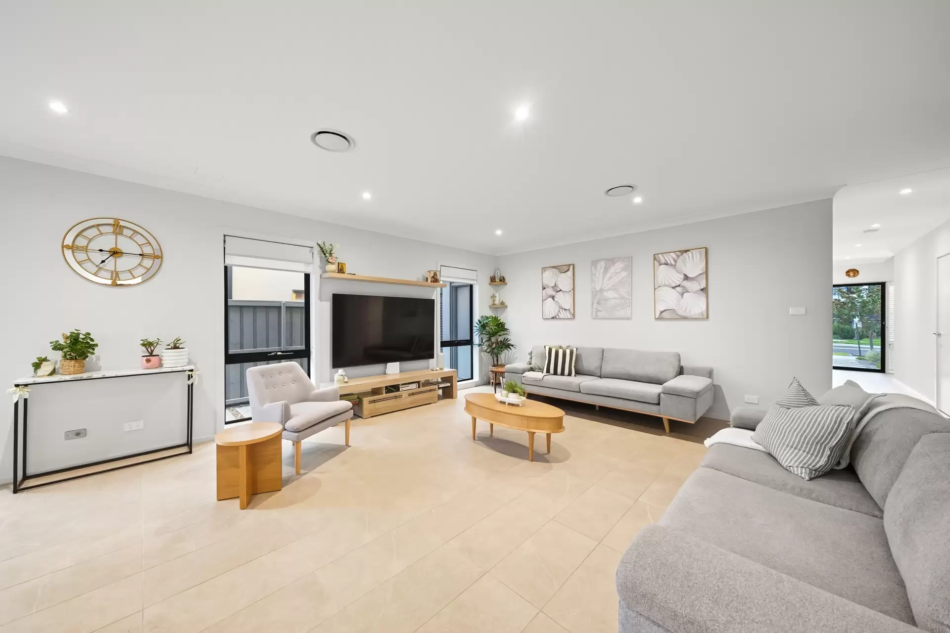 25 Mainstay Street, Moorebank Sold by Richard Matthews Real Estate - image 5