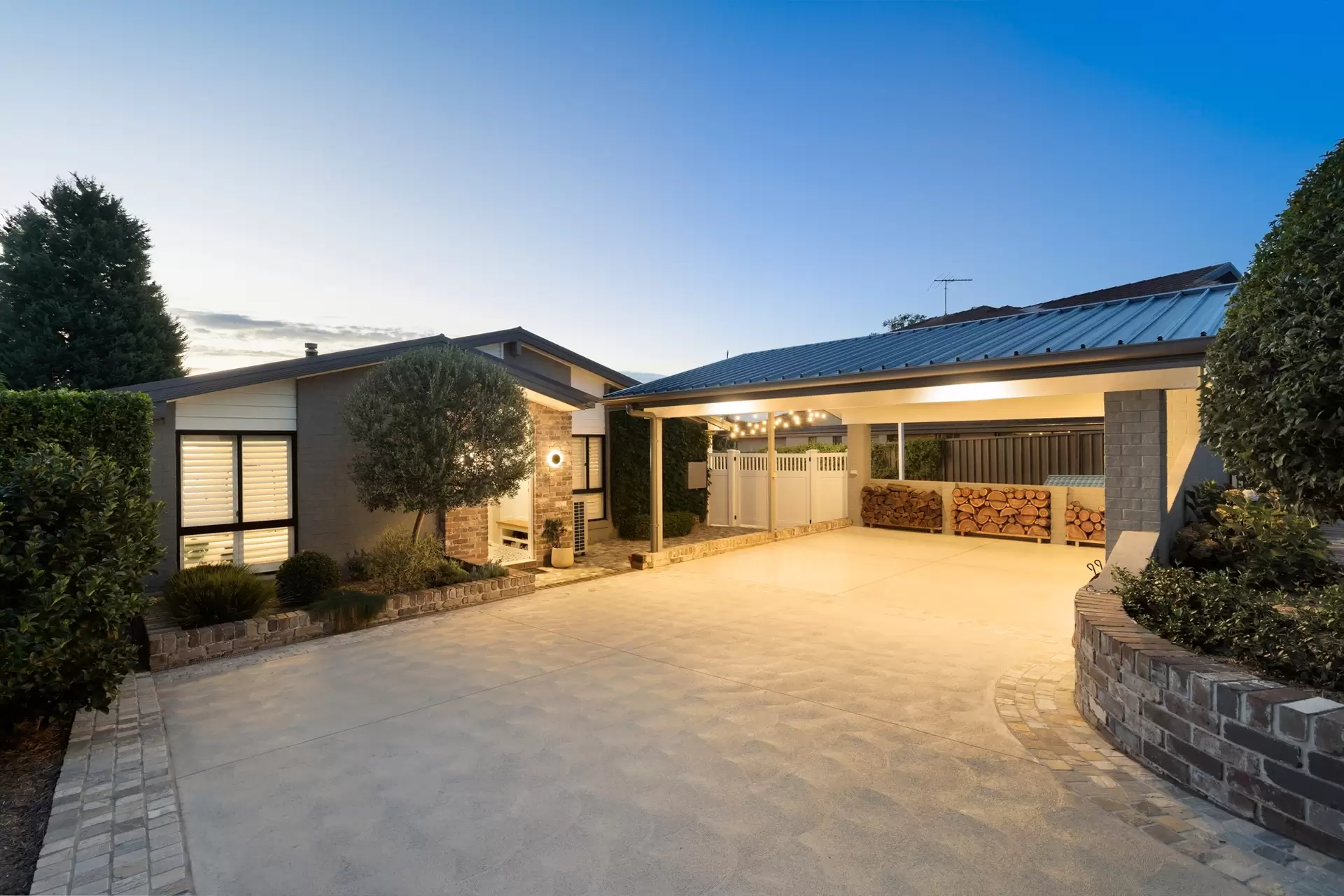 14 Elkhorn Place, Alfords Point Auction by Richard Matthews Real Estate - image 4