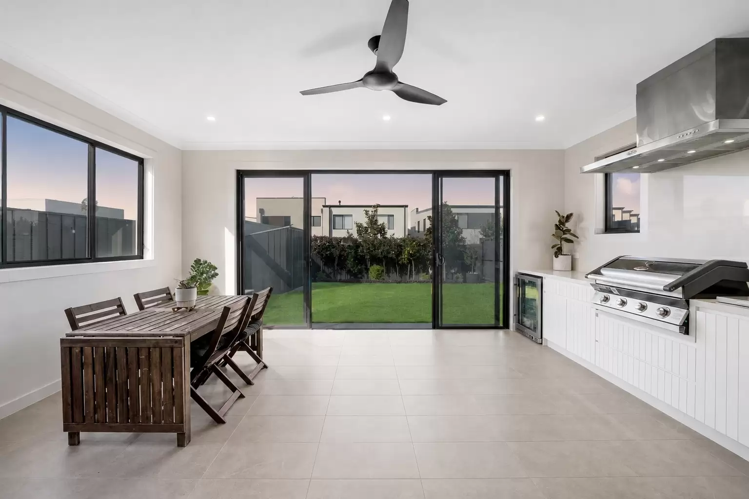 50 Spinnaker Drive, Moorebank For Sale by Richard Matthews Real Estate - image 5