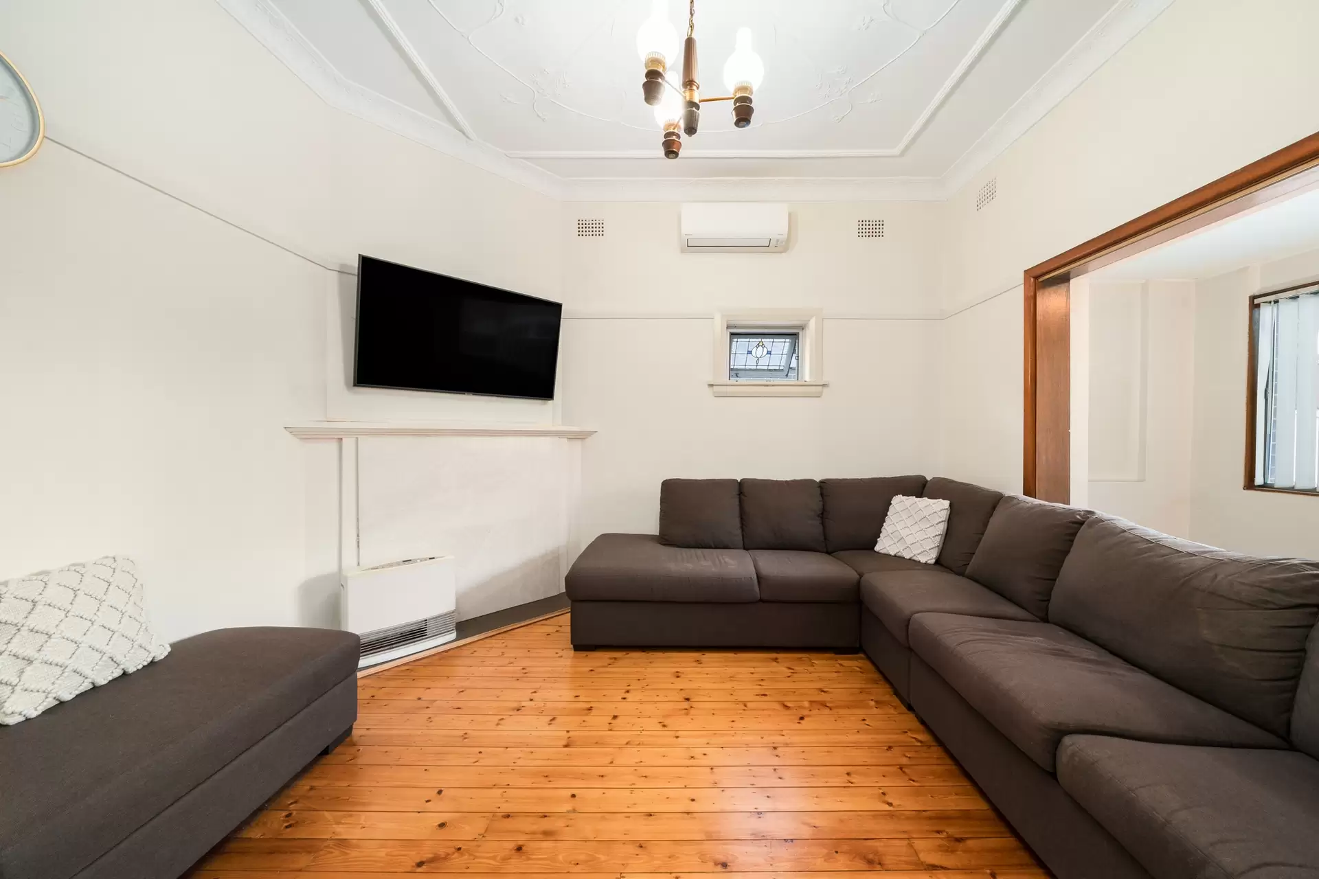 28 Bazentin Street, Belfield Auction by Richard Matthews Real Estate - image 2