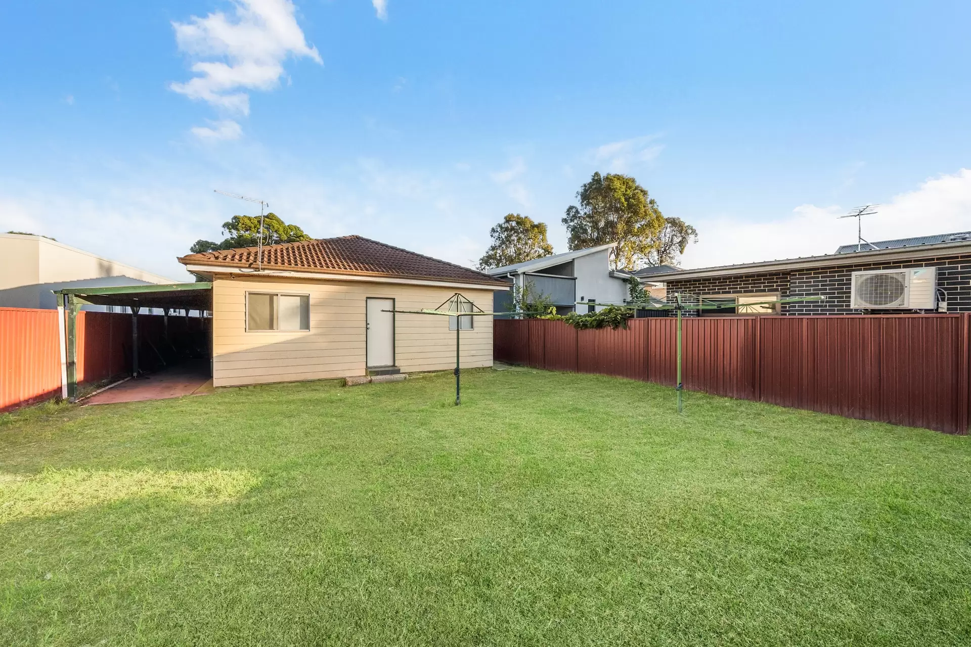 42 Endeavour Road, Georges Hall Auction by Richard Matthews Real Estate - image 2